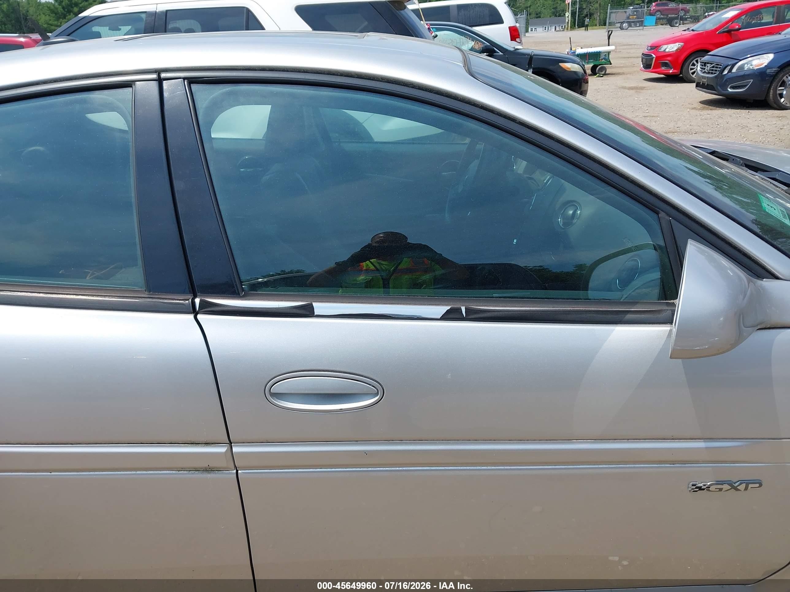 2006 Pontiac Grand Prix Gxp Серебряный vin: 2G2WC55C261253839