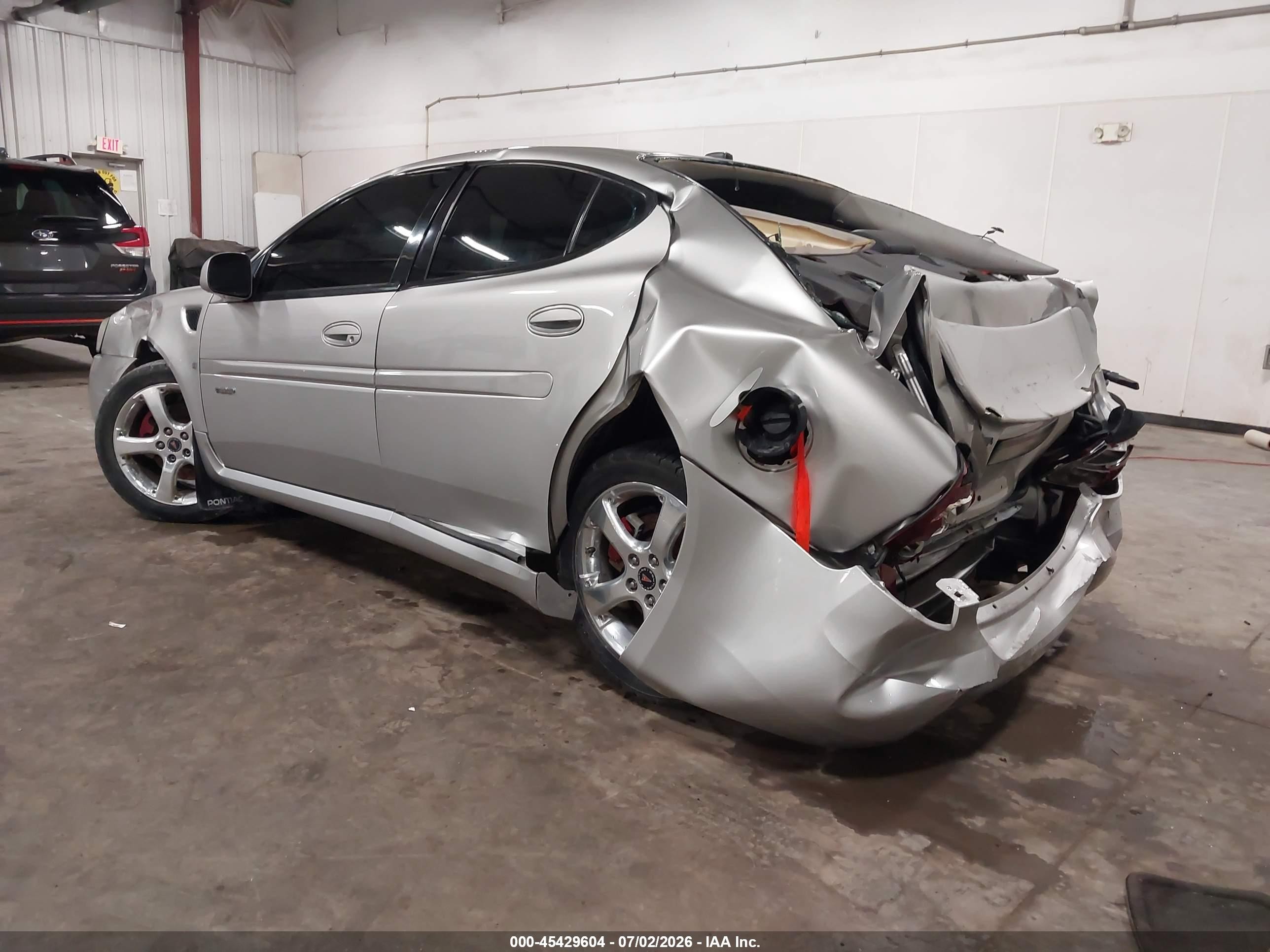2006 Pontiac Grand Prix Gxp Silver vin: 2G2WC58CX61191781