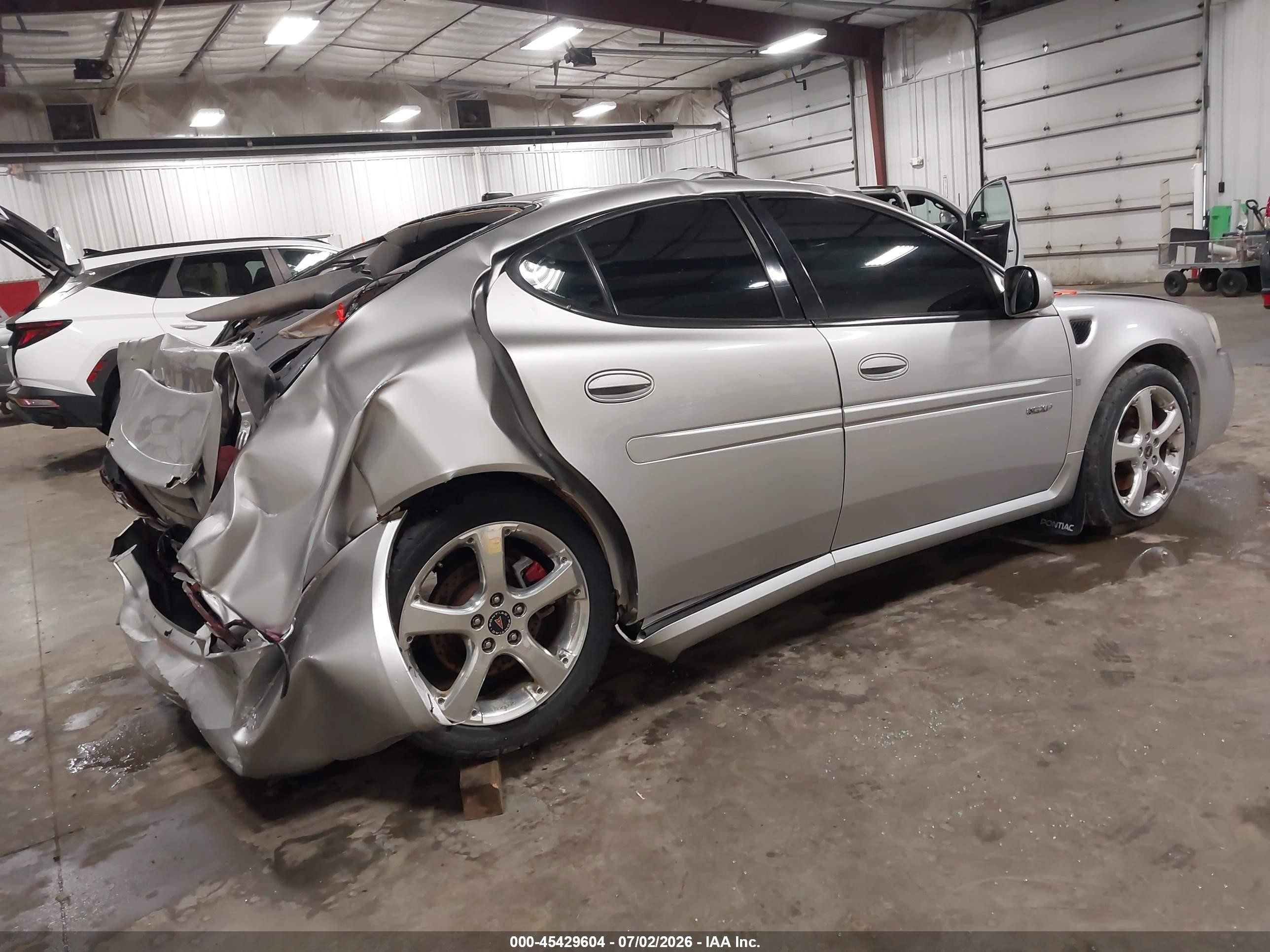 2006 Pontiac Grand Prix Gxp Silver vin: 2G2WC58CX61191781