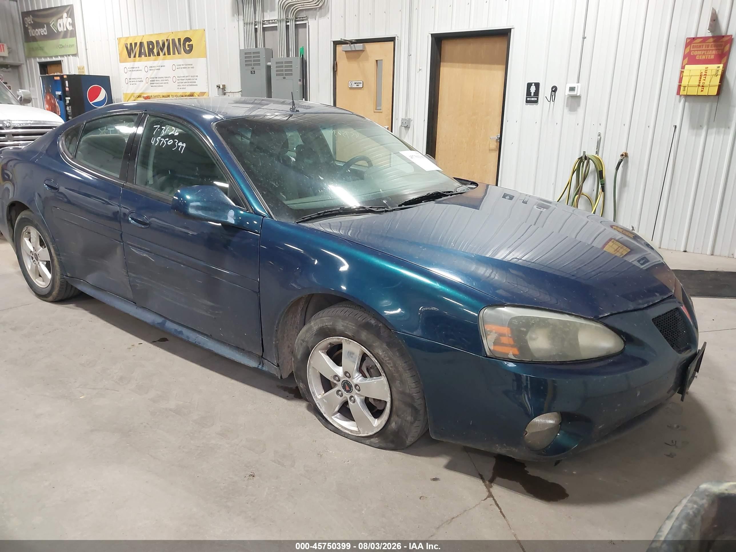 2005 Pontiac Grand Prix   Blue vin: 2G2WP522051209319