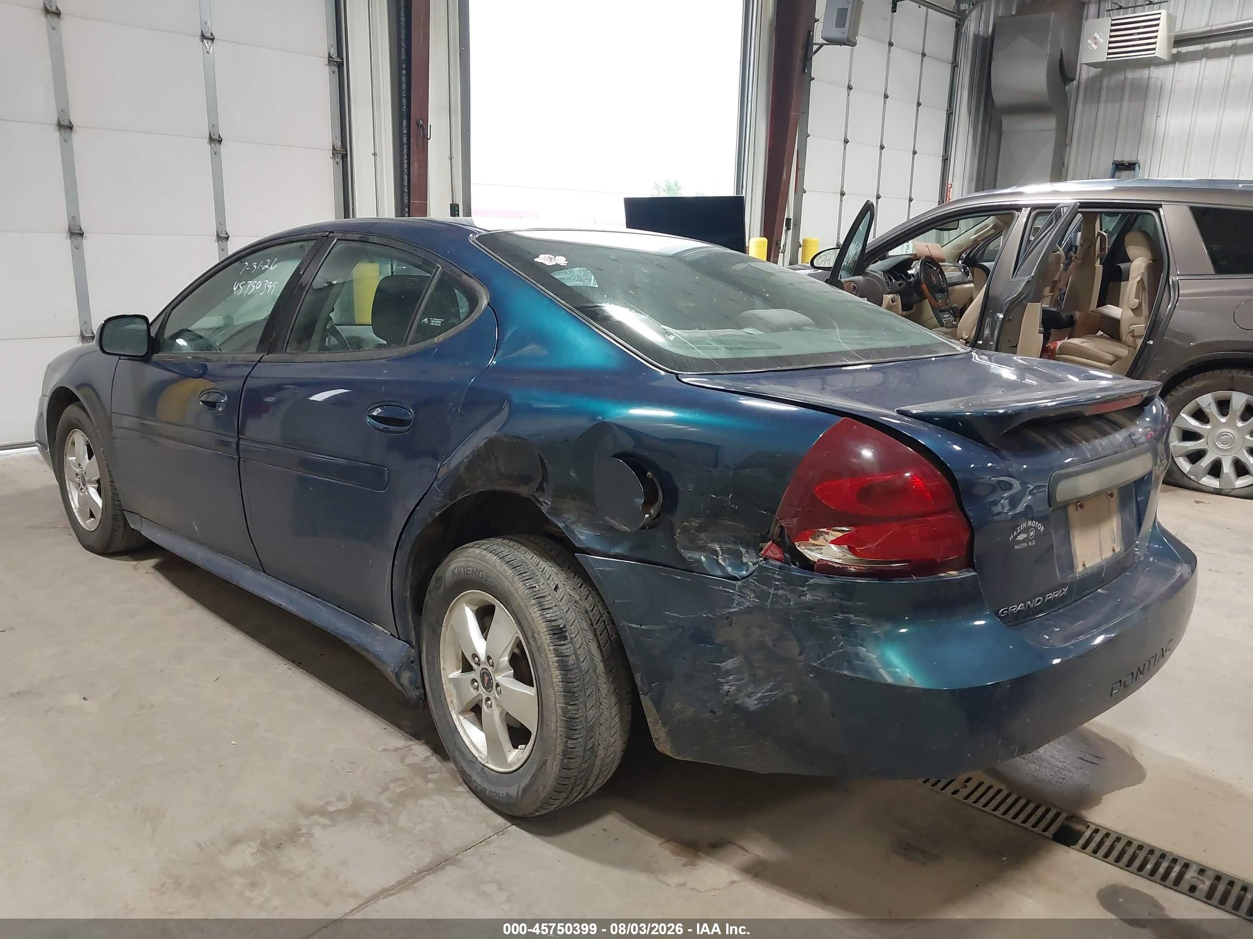 2005 Pontiac Grand Prix   Blue vin: 2G2WP522051209319