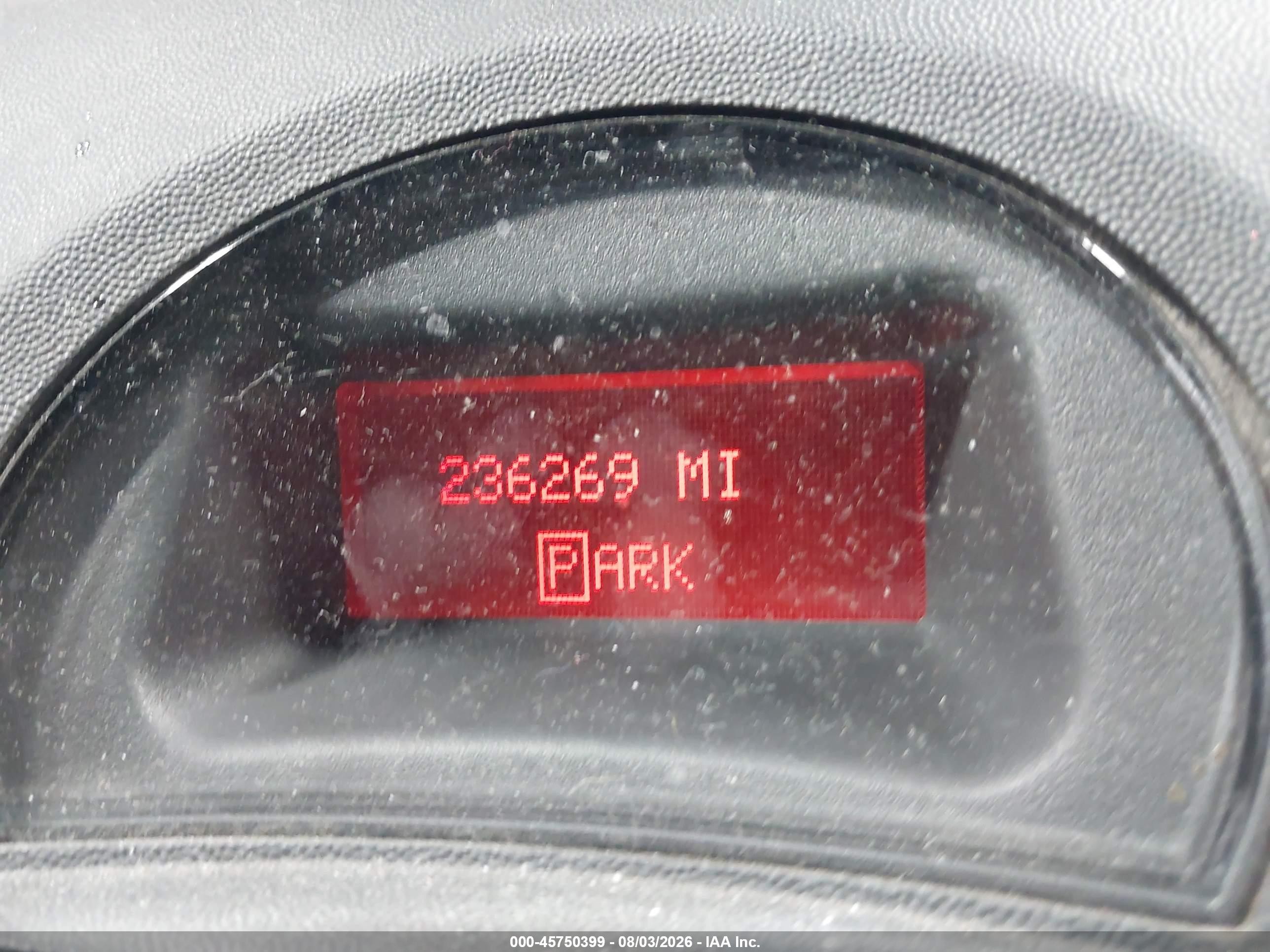 2005 Pontiac Grand Prix   Blue vin: 2G2WP522051209319