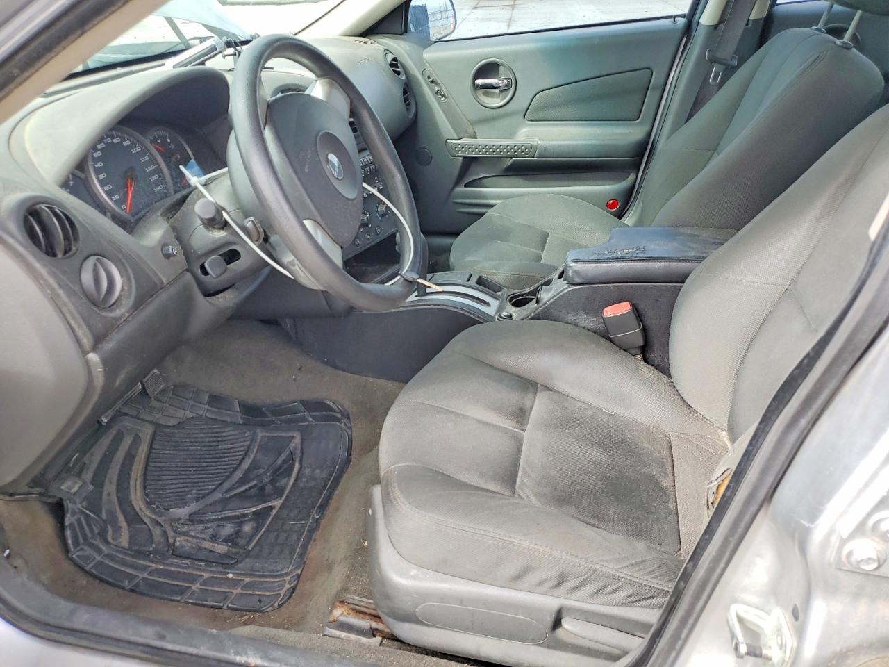 2004 Pontiac Grand Prix Gt Silver vin: 2G2WP522241256267