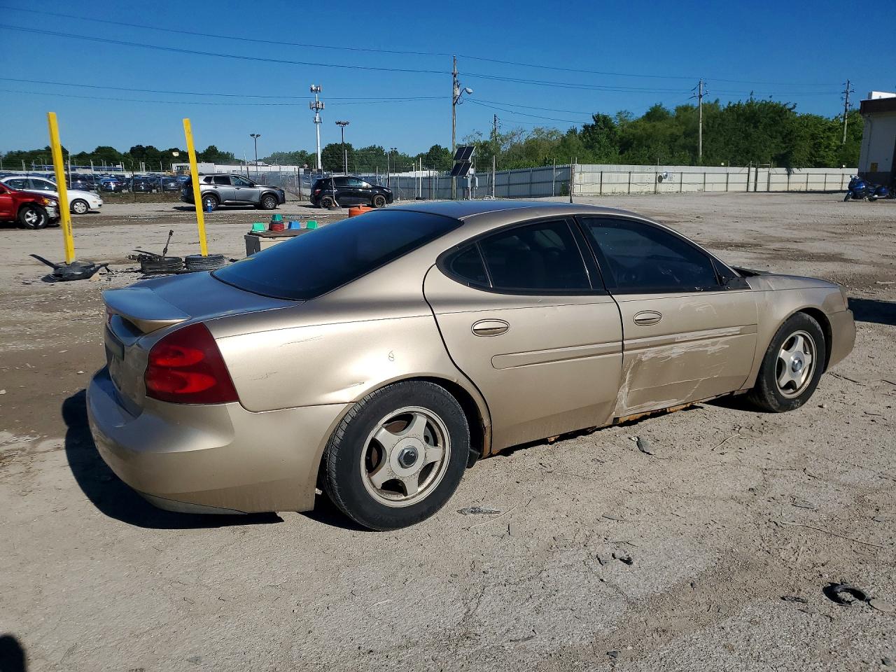 2005 Pontiac Grand Prix Beige vin: 2G2WP522251190823