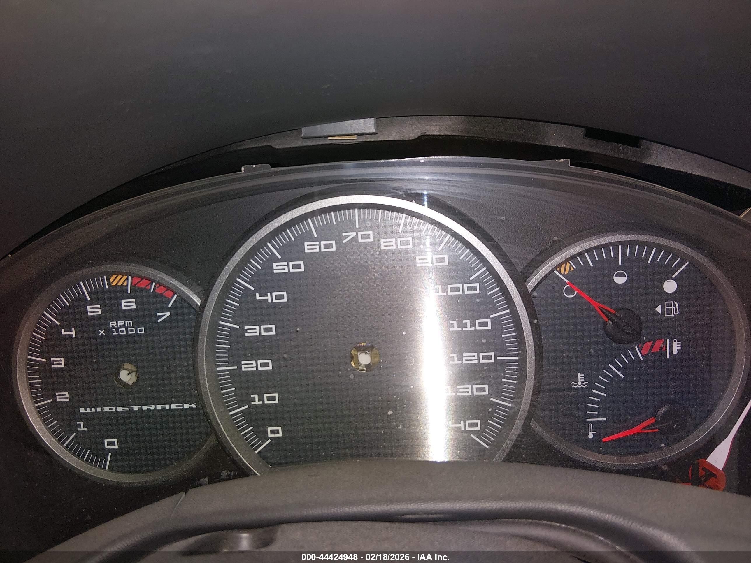 2005 Pontiac Grand Prix   Gold vin: 2G2WP522451195182