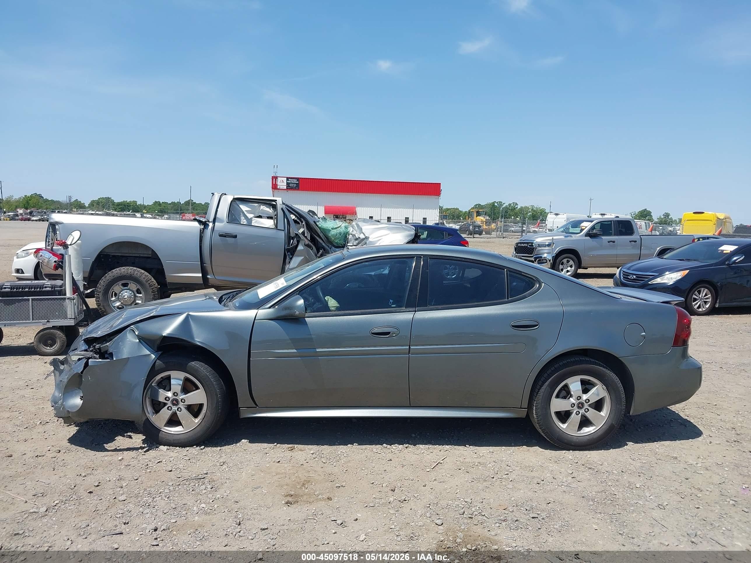 2005 Pontiac Grand Prix   Gray vin: 2G2WP522451283603