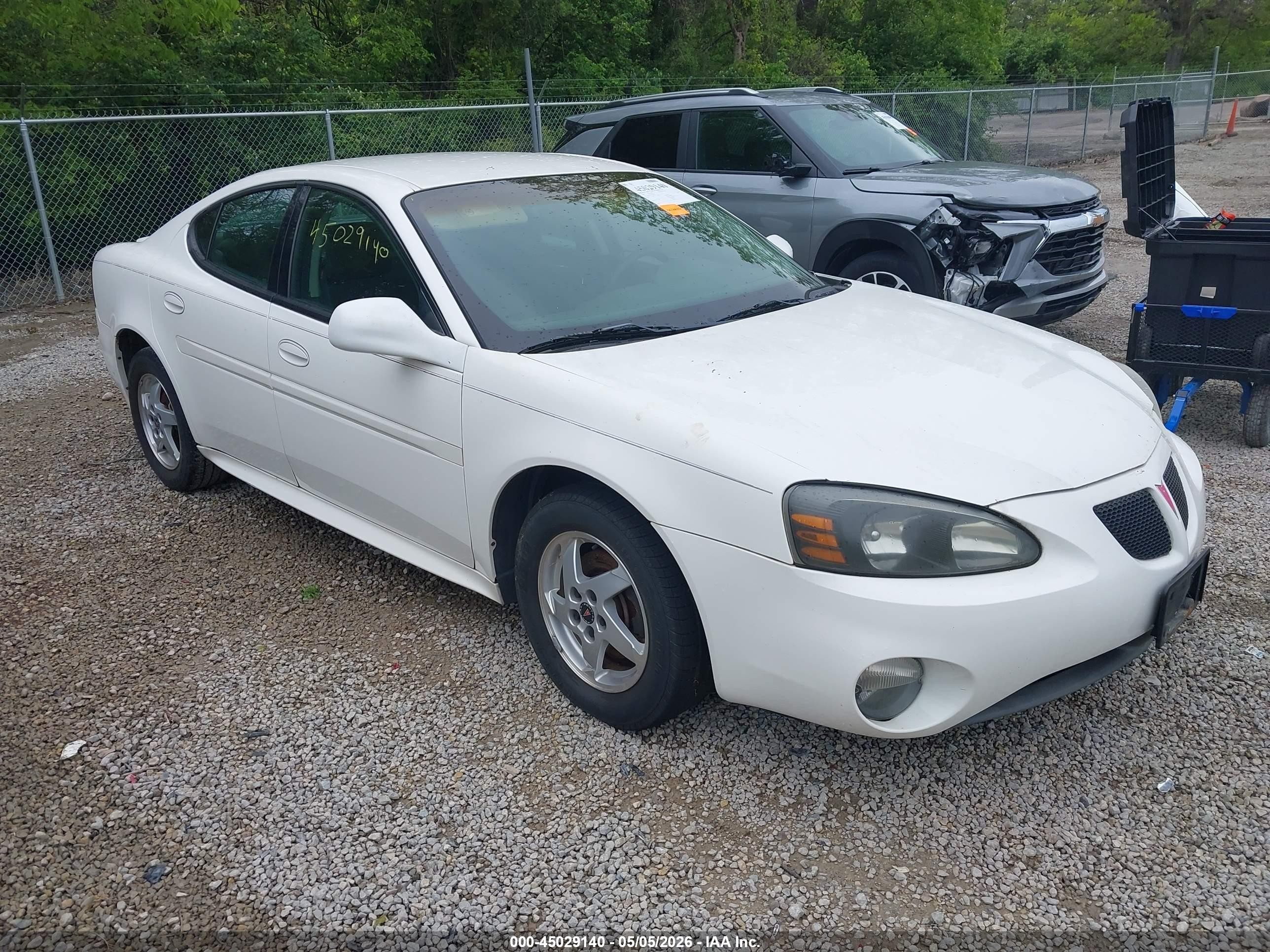 2004 Pontiac Grand Prix Gt1 Белый vin: 2G2WP522541125074