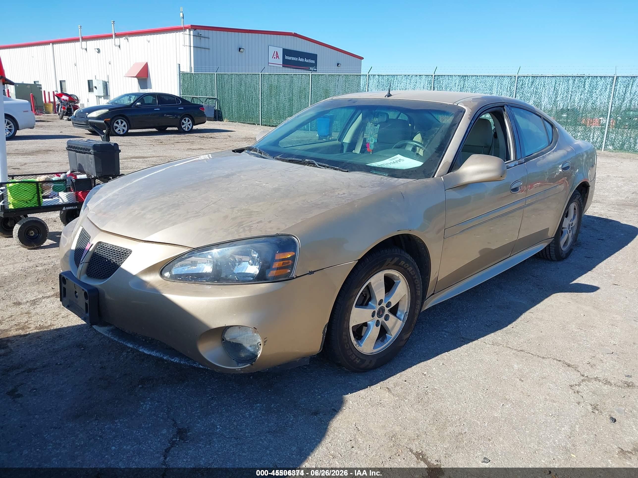 2005 Pontiac Grand Prix   Beige vin: 2G2WP522551307035