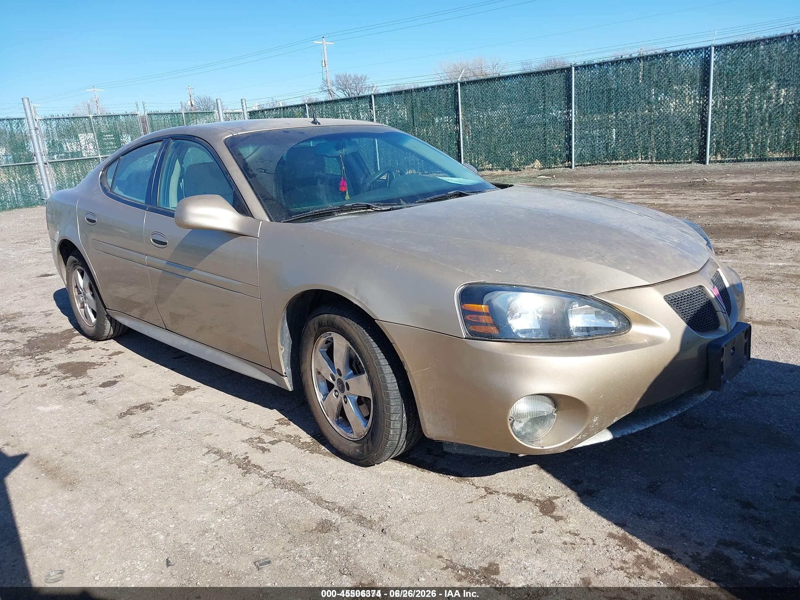 2005 Pontiac Grand Prix   Beige vin: 2G2WP522551307035
