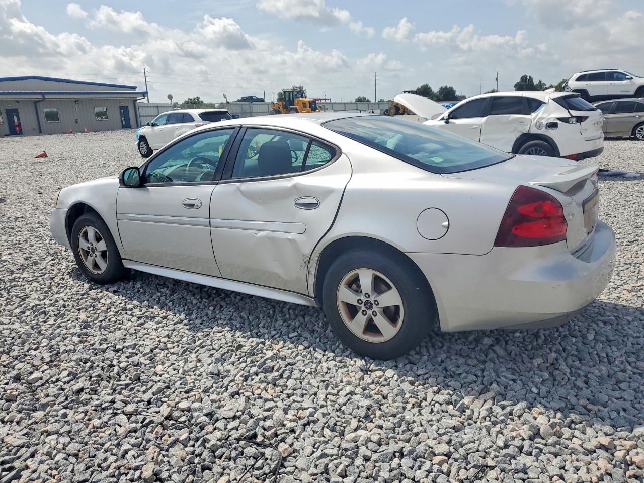 2005 Pontiac Grand Prix Серебряный vin: 2G2WP522651177931