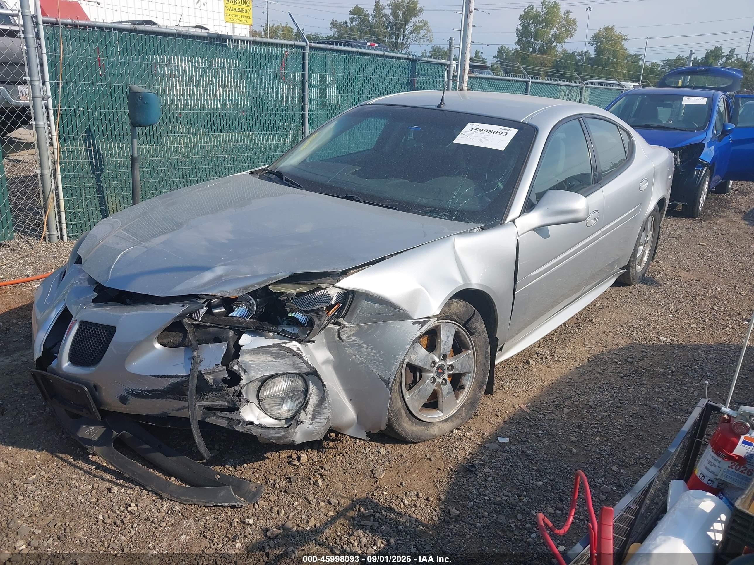 2005 Pontiac Grand Prix Silver vin: 2G2WP522651298863