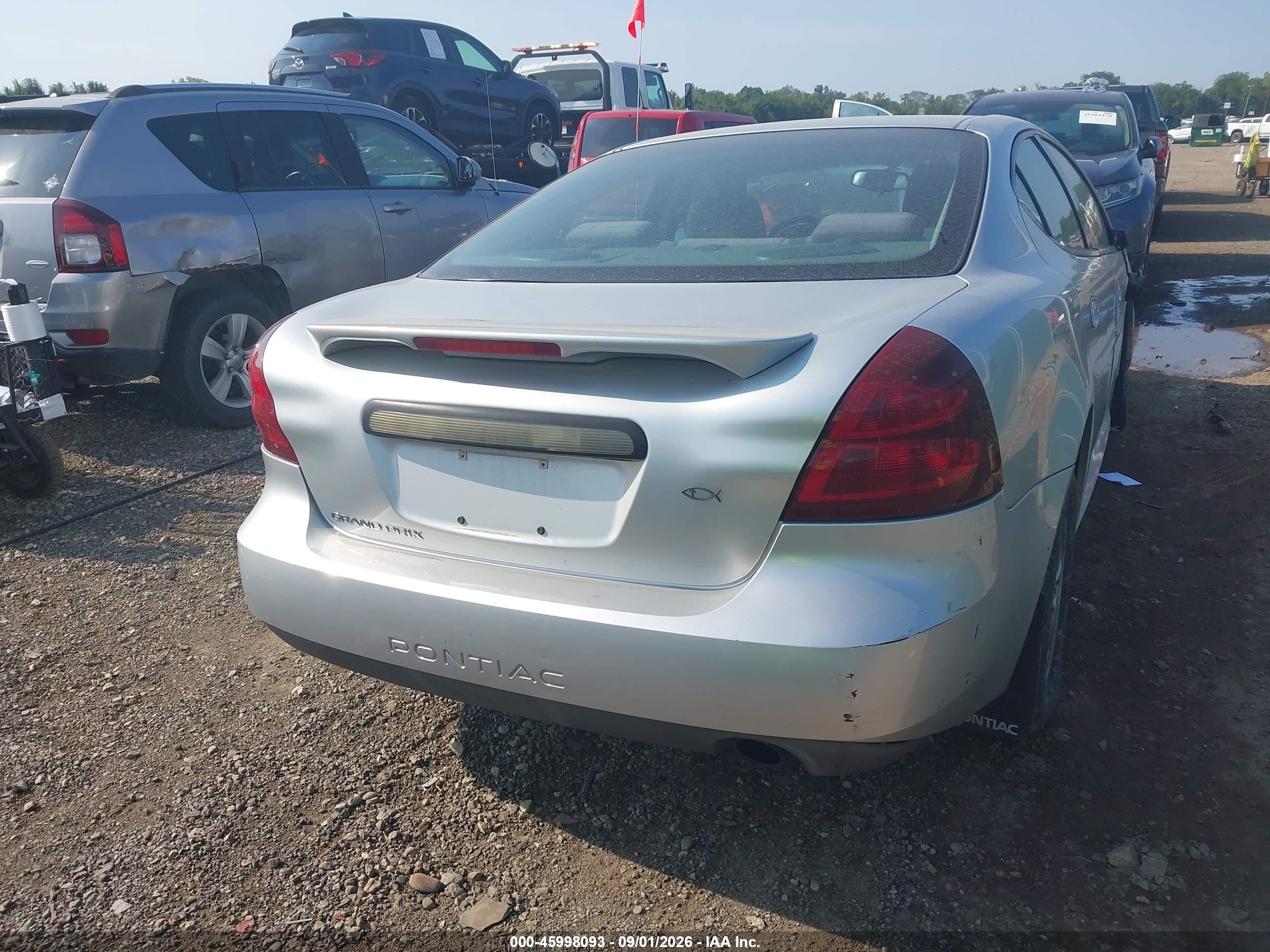 2005 Pontiac Grand Prix Silver vin: 2G2WP522651298863