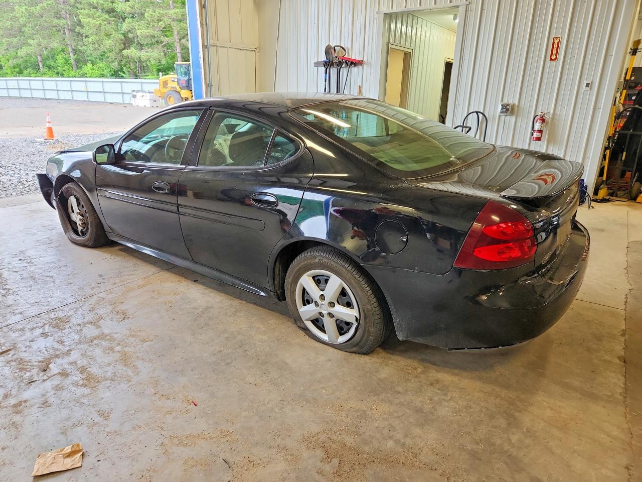 2005 Pontiac Grand Prix Black vin: 2G2WP522751318179
