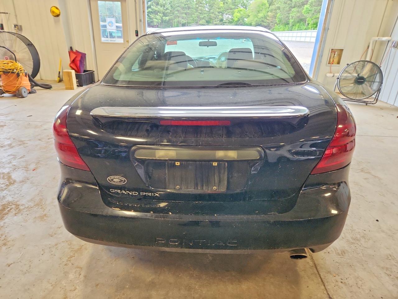 2005 Pontiac Grand Prix Black vin: 2G2WP522751318179