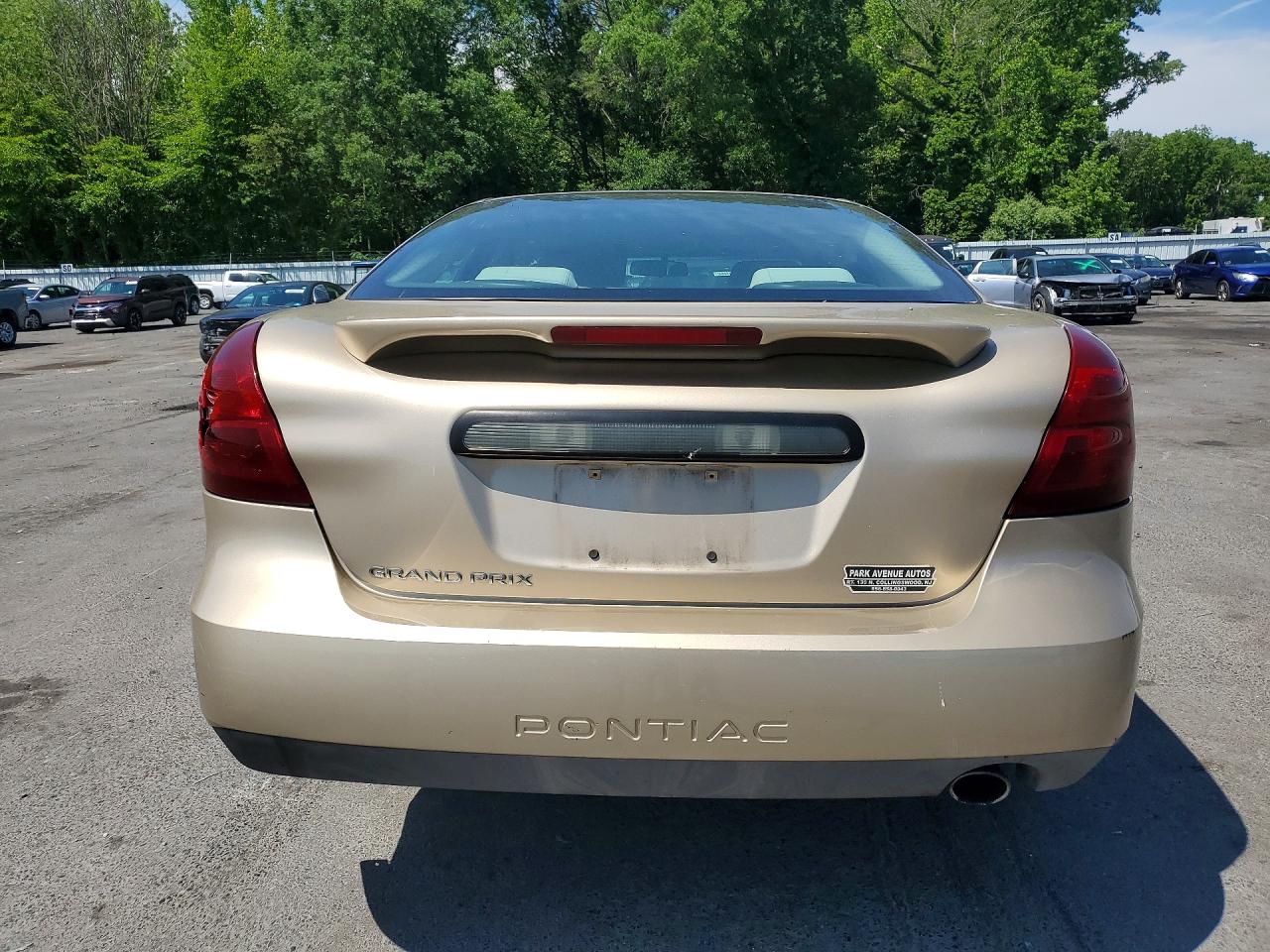 2005 Pontiac Grand Prix Gold vin: 2G2WP522851342605