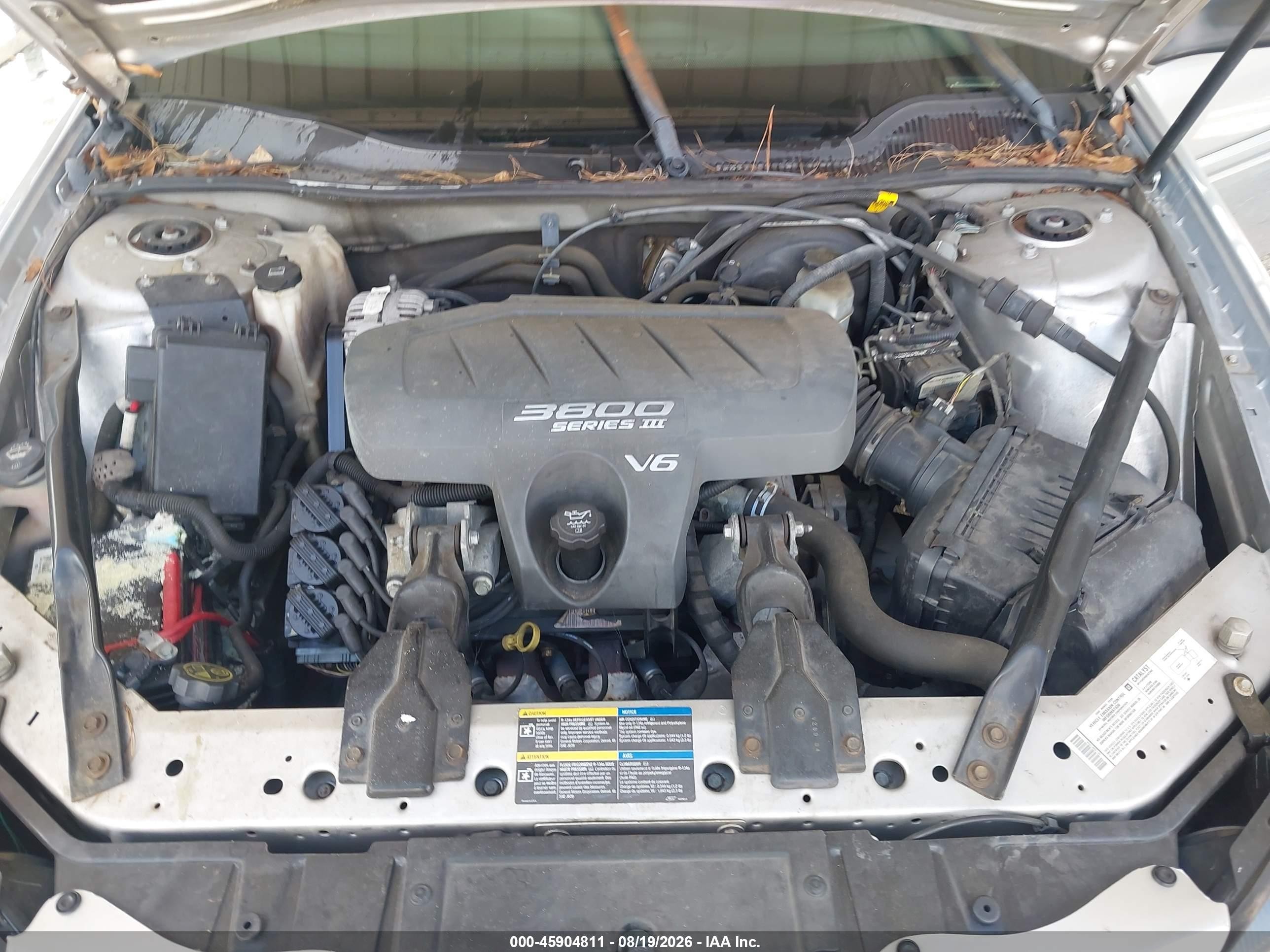 2005 Pontiac Grand Prix   Silver vin: 2G2WP522951200392