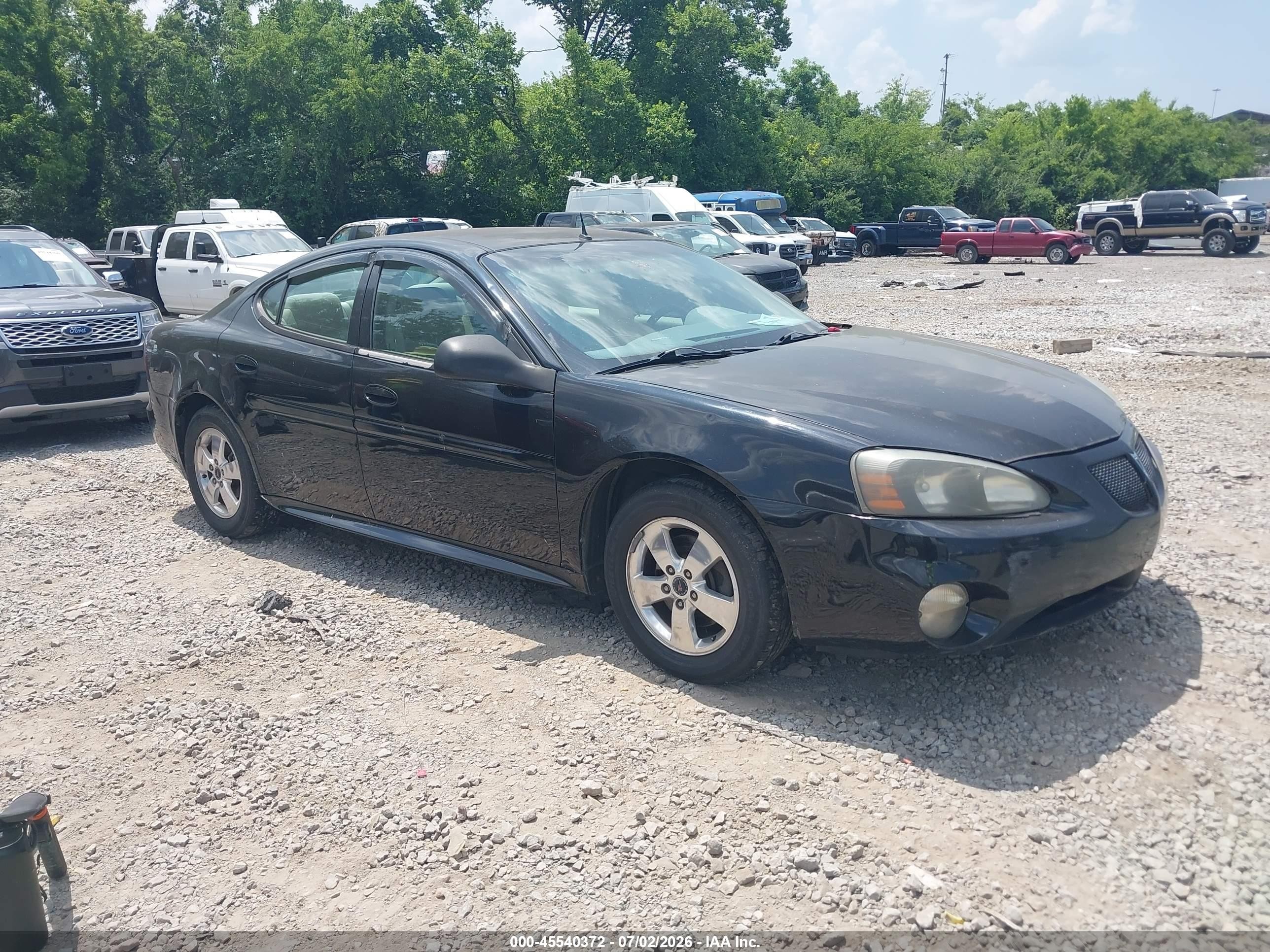 2005 Pontiac Grand Prix   Black vin: 2G2WP522X51176037