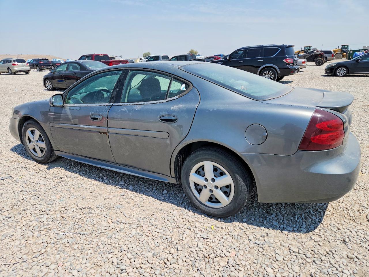 2005 Pontiac Grand Prix Gray vin: 2G2WP542651315853