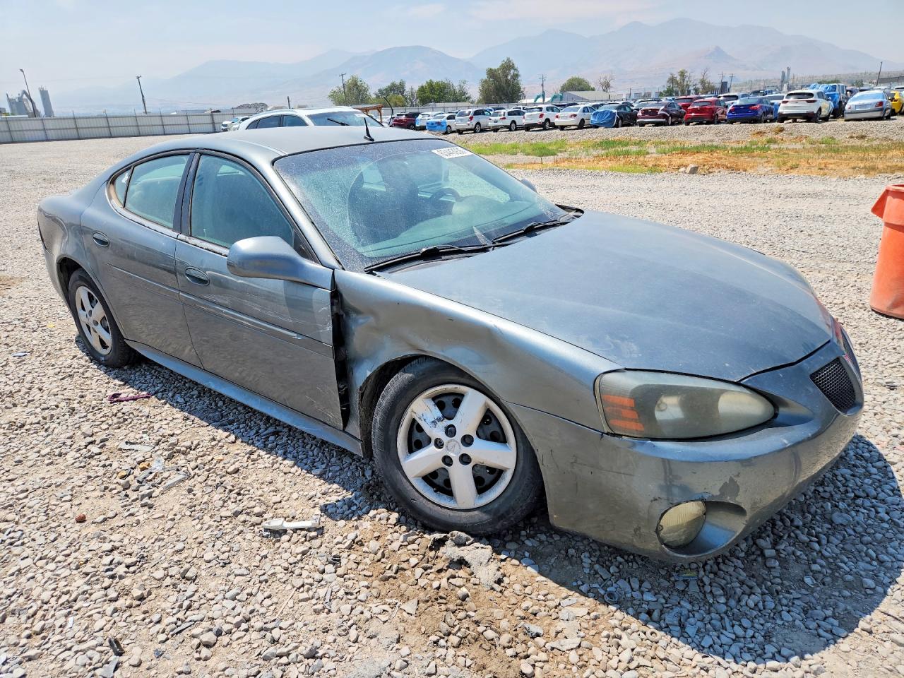 2005 Pontiac Grand Prix Gray vin: 2G2WP542651315853
