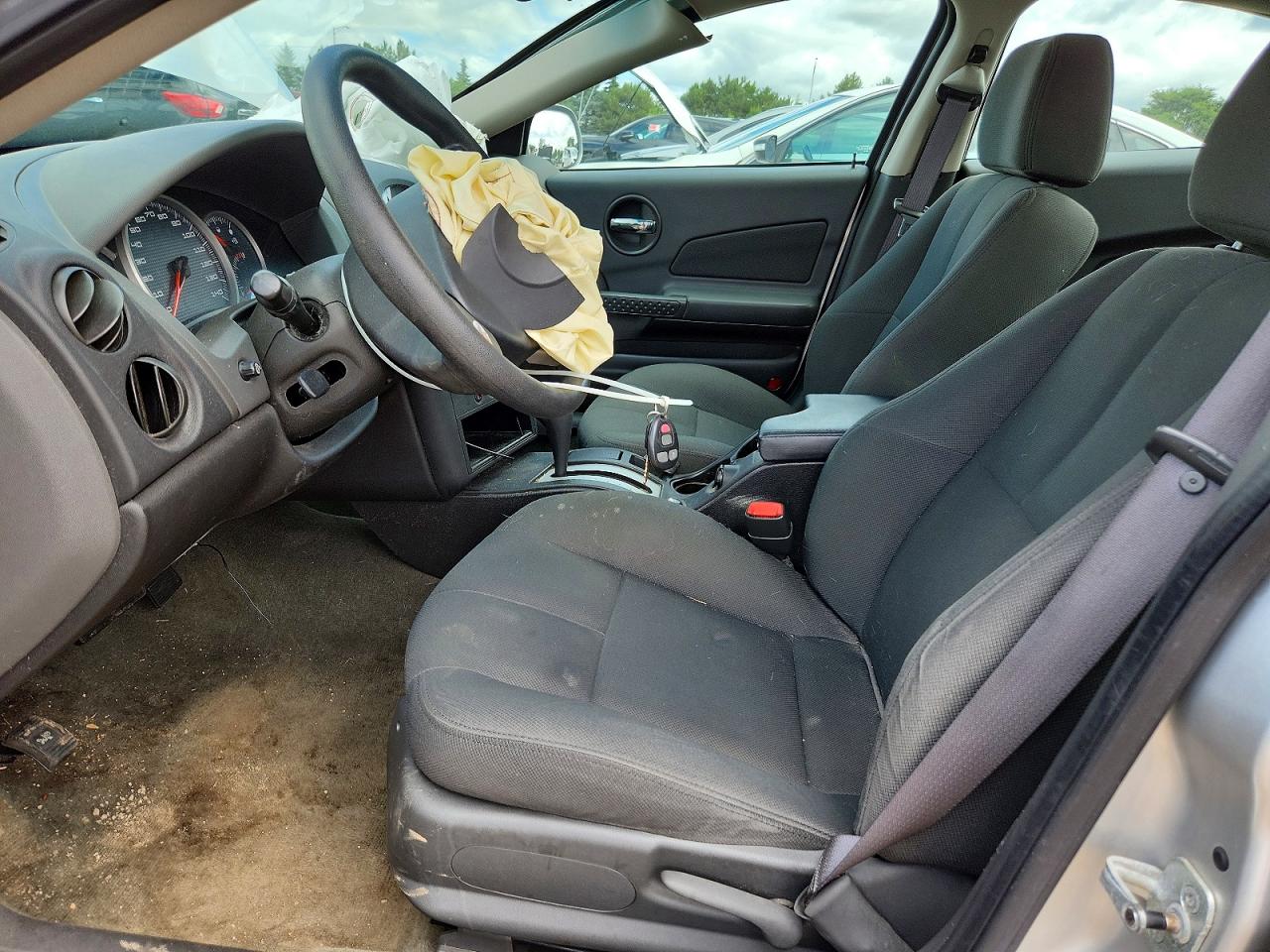 2005 Pontiac Grand Prix Silver vin: 2G2WP542851309181