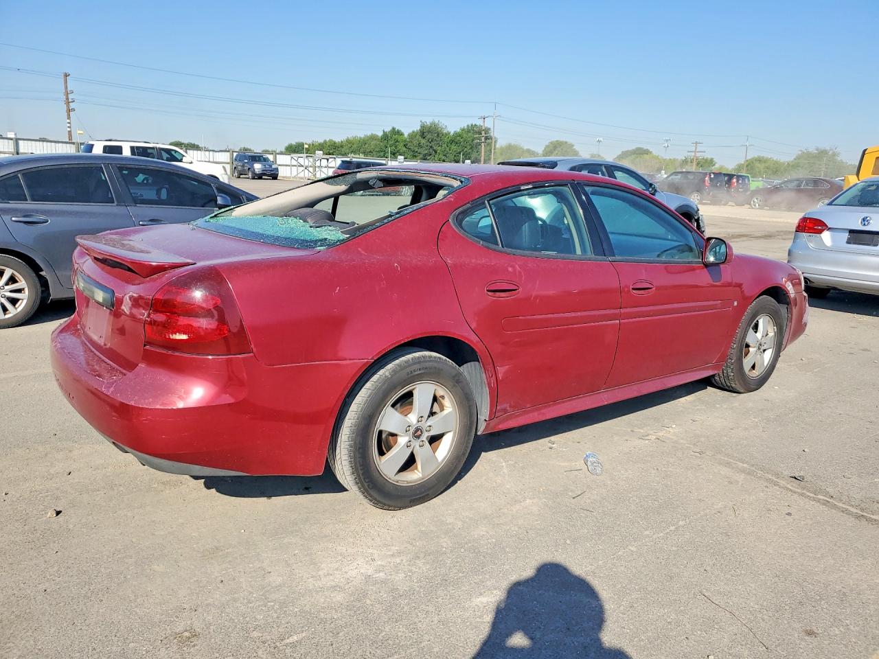 2006 Pontiac Grand Prix Red vin: 2G2WP552061196438