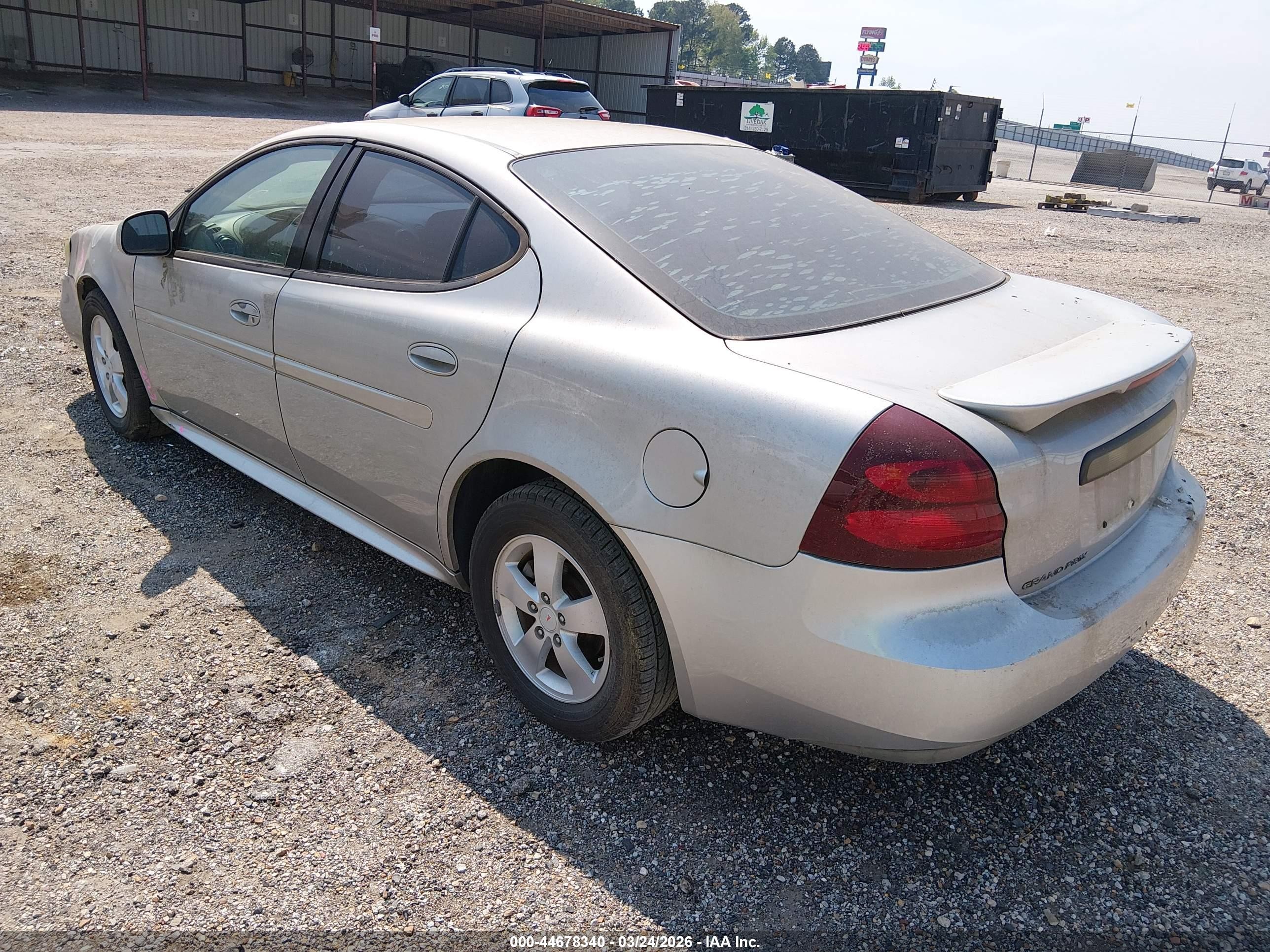 2007 Pontiac Grand Prix   Серебряный vin: 2G2WP552071106853