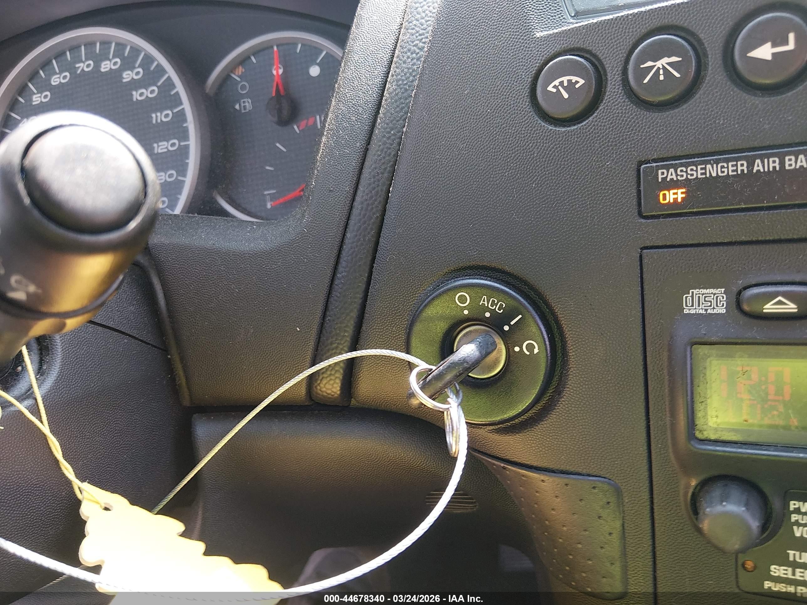 2007 Pontiac Grand Prix   Серебряный vin: 2G2WP552071106853