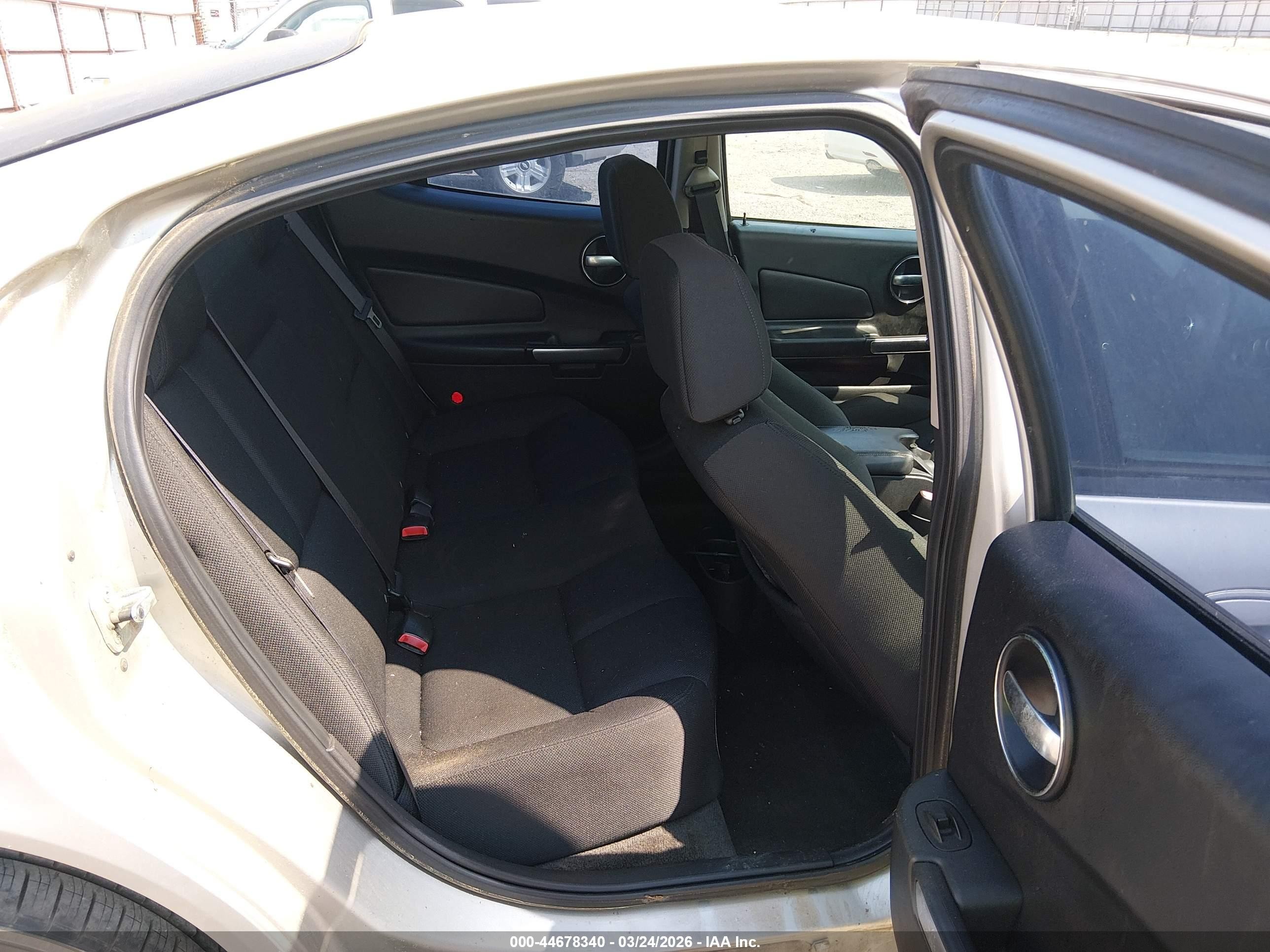 2007 Pontiac Grand Prix   Серебряный vin: 2G2WP552071106853