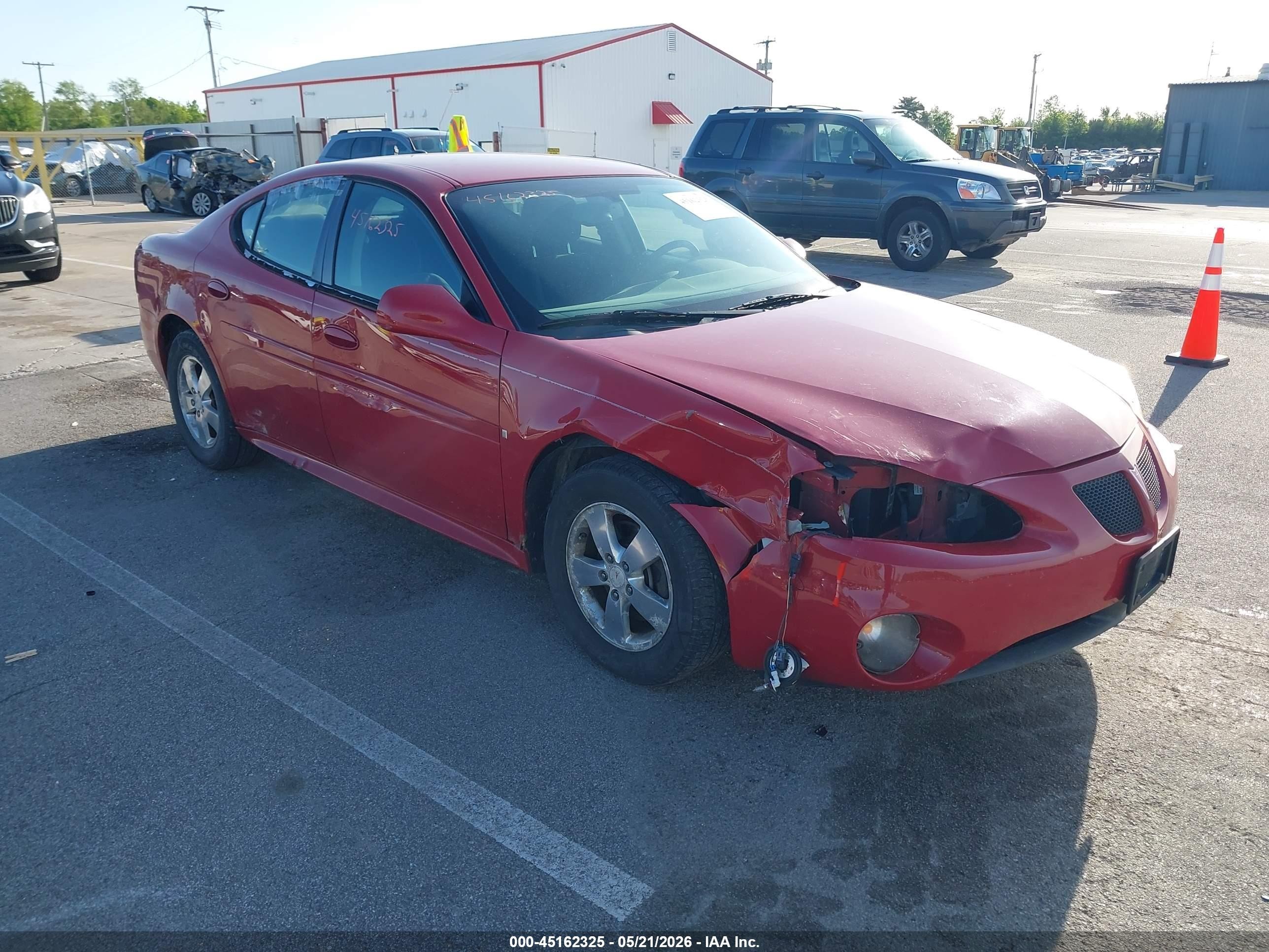 2007 Pontiac Grand Prix   Красный vin: 2G2WP552071129713
