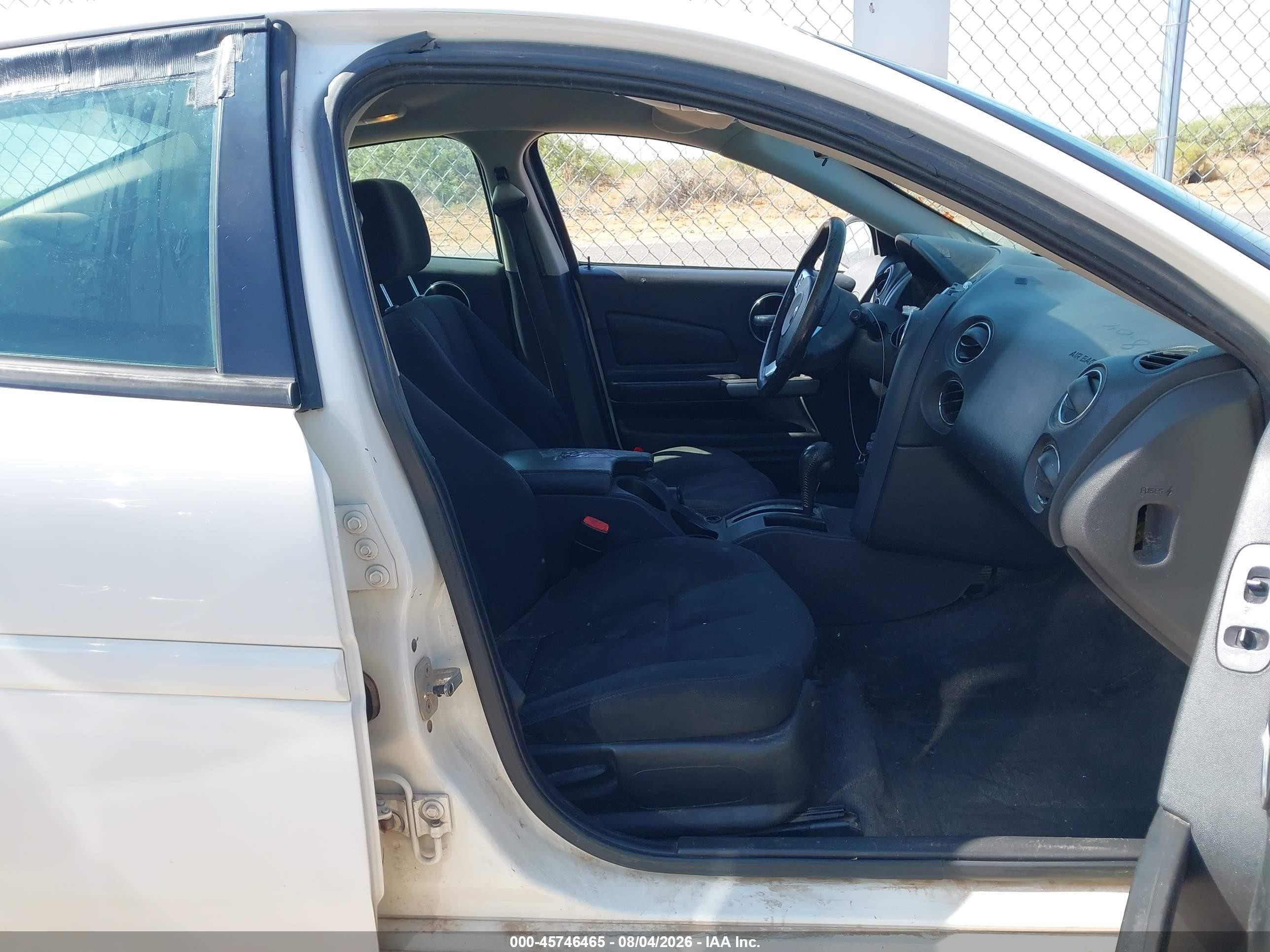 2007 Pontiac Grand Prix   White vin: 2G2WP552071149007