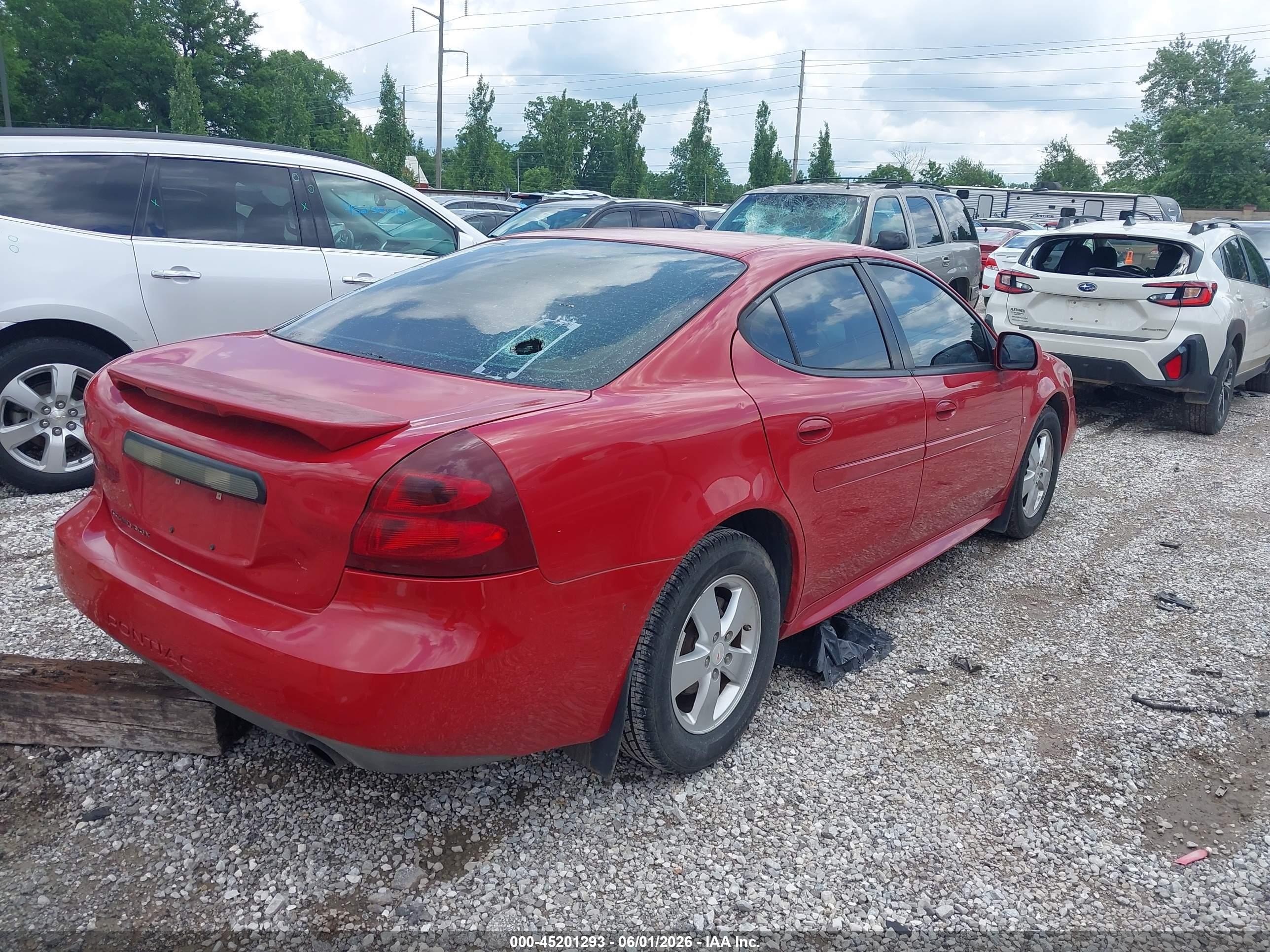 2008 Pontiac Grand Prix   Красный vin: 2G2WP552081111164