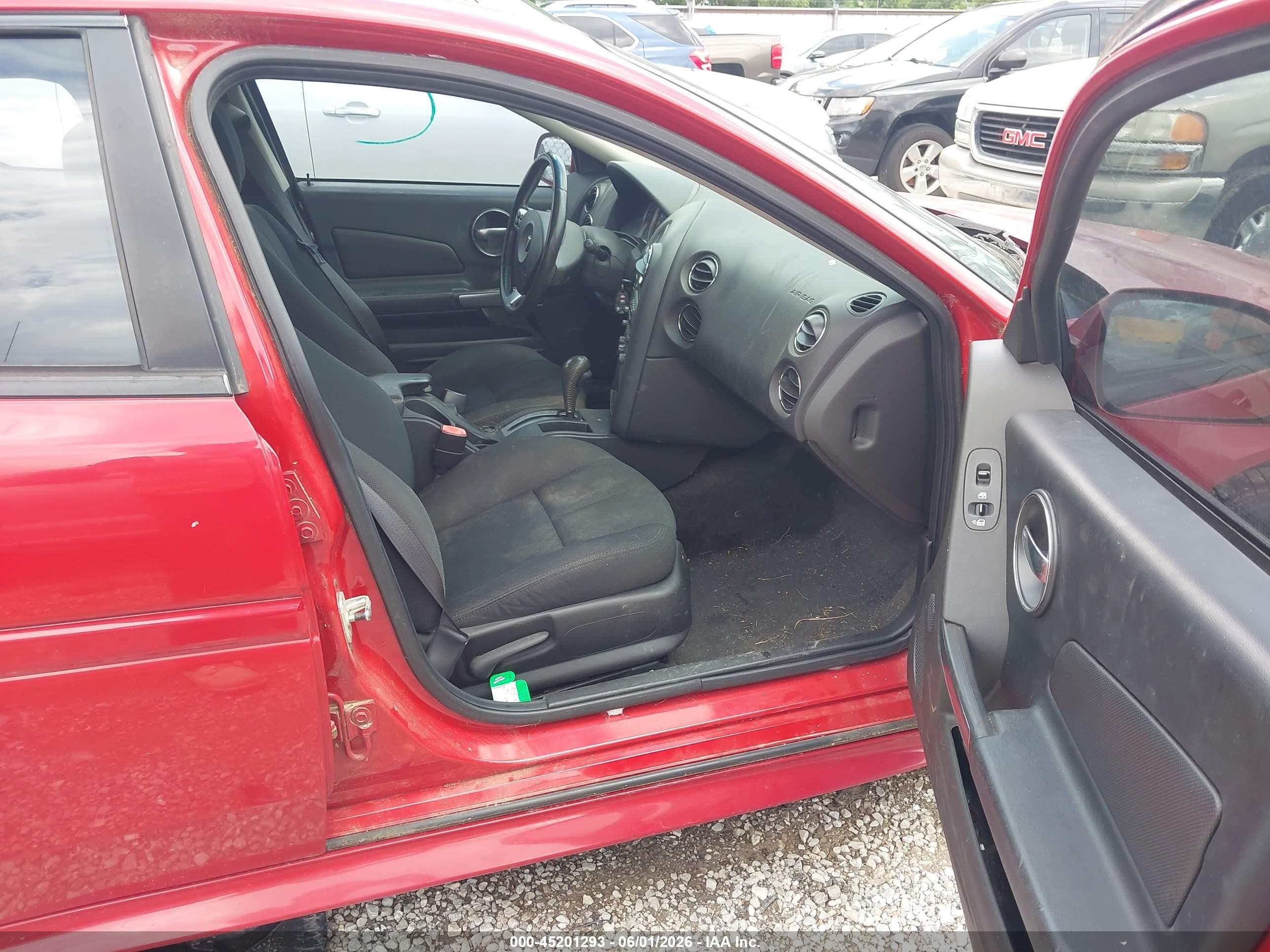 2008 Pontiac Grand Prix   Красный vin: 2G2WP552081111164