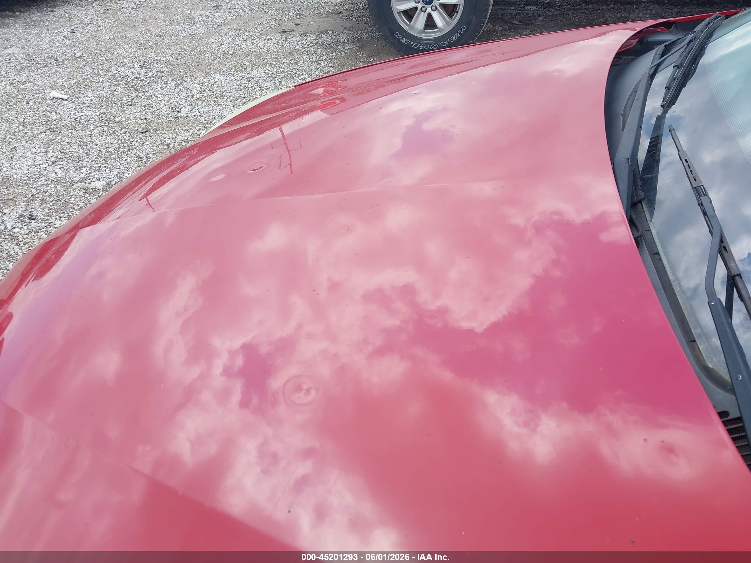 2008 Pontiac Grand Prix   Красный vin: 2G2WP552081111164
