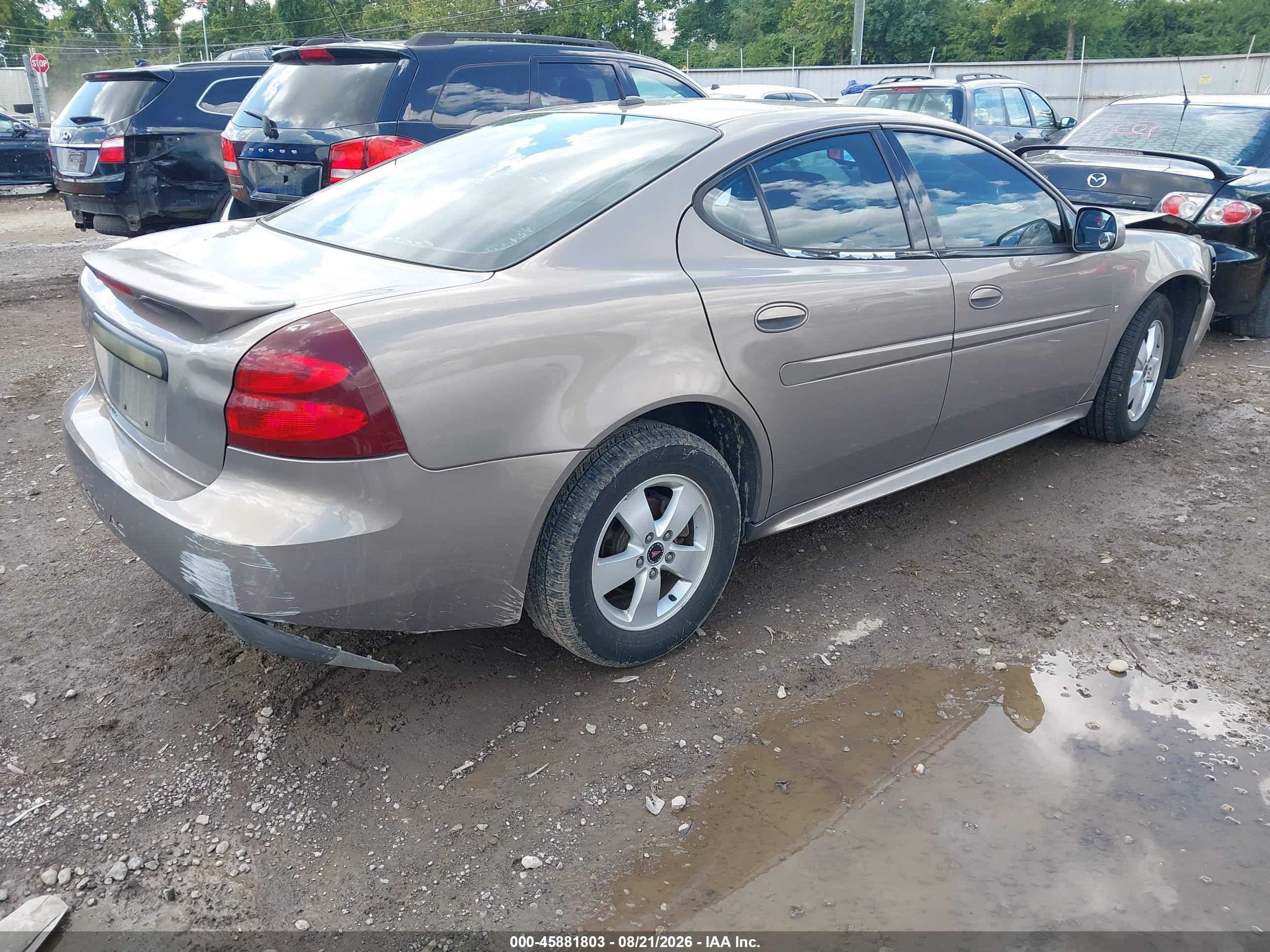 2006 Pontiac Grand Prix   Brown vin: 2G2WP552161254704