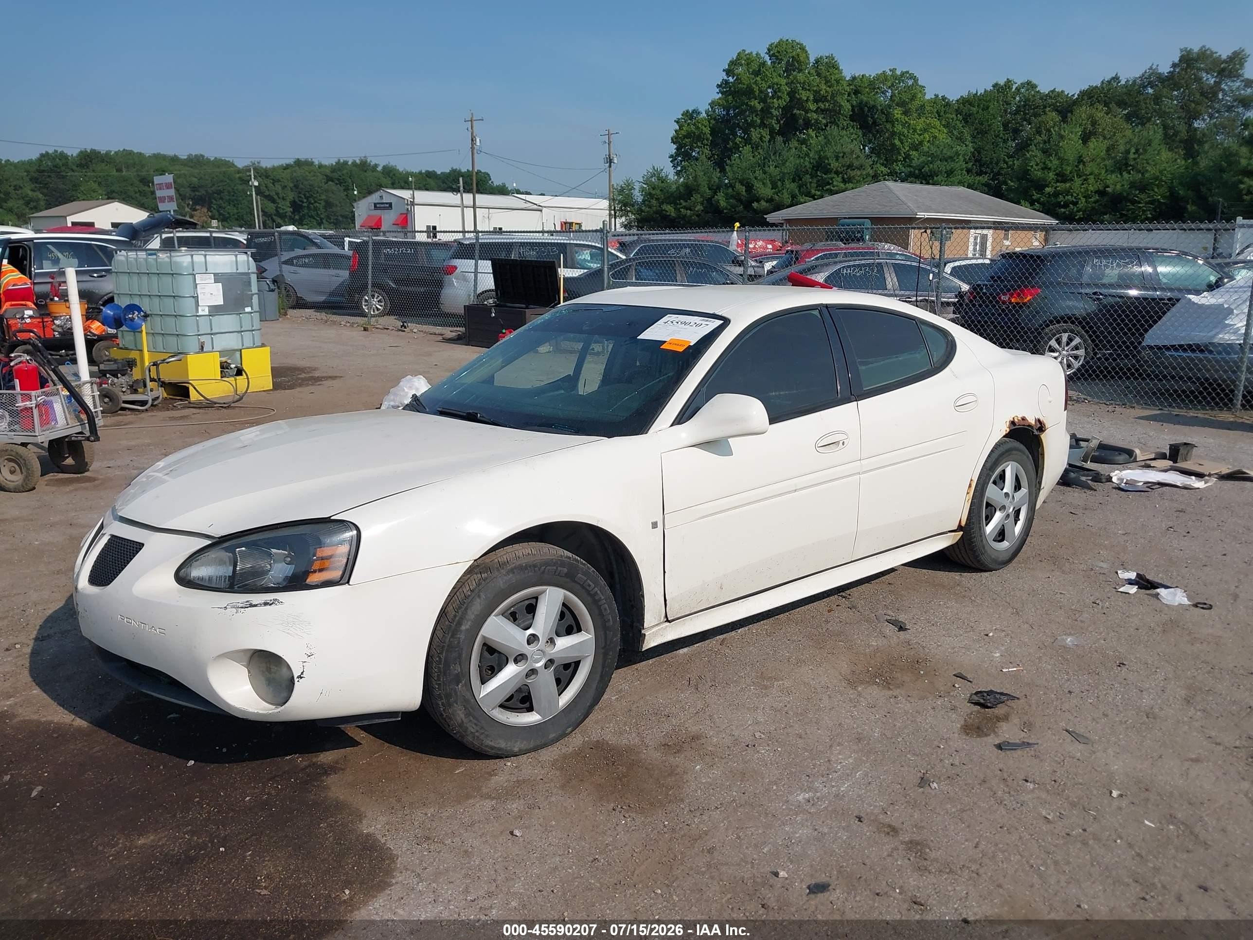 2006 Pontiac Grand Prix   White vin: 2G2WP552161266934