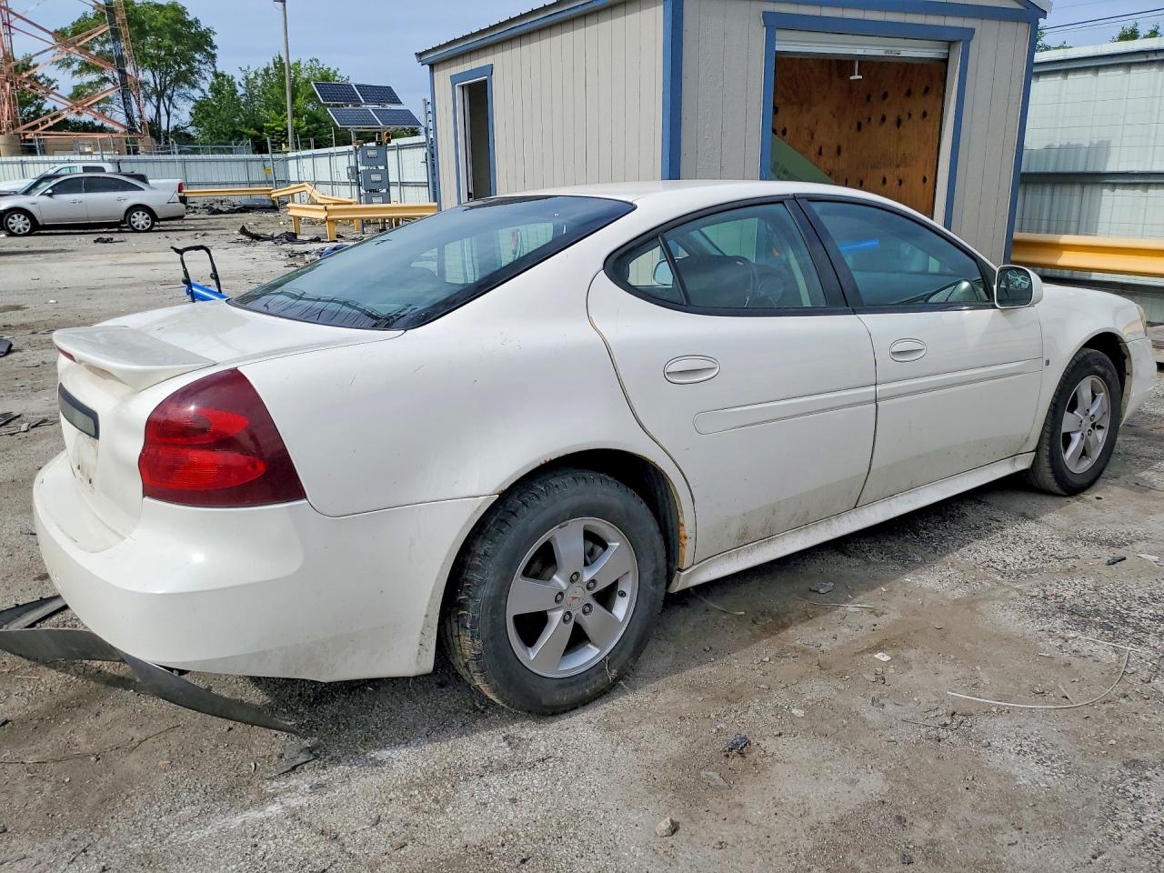 2007 Pontiac Grand Prix White vin: 2G2WP552171151882