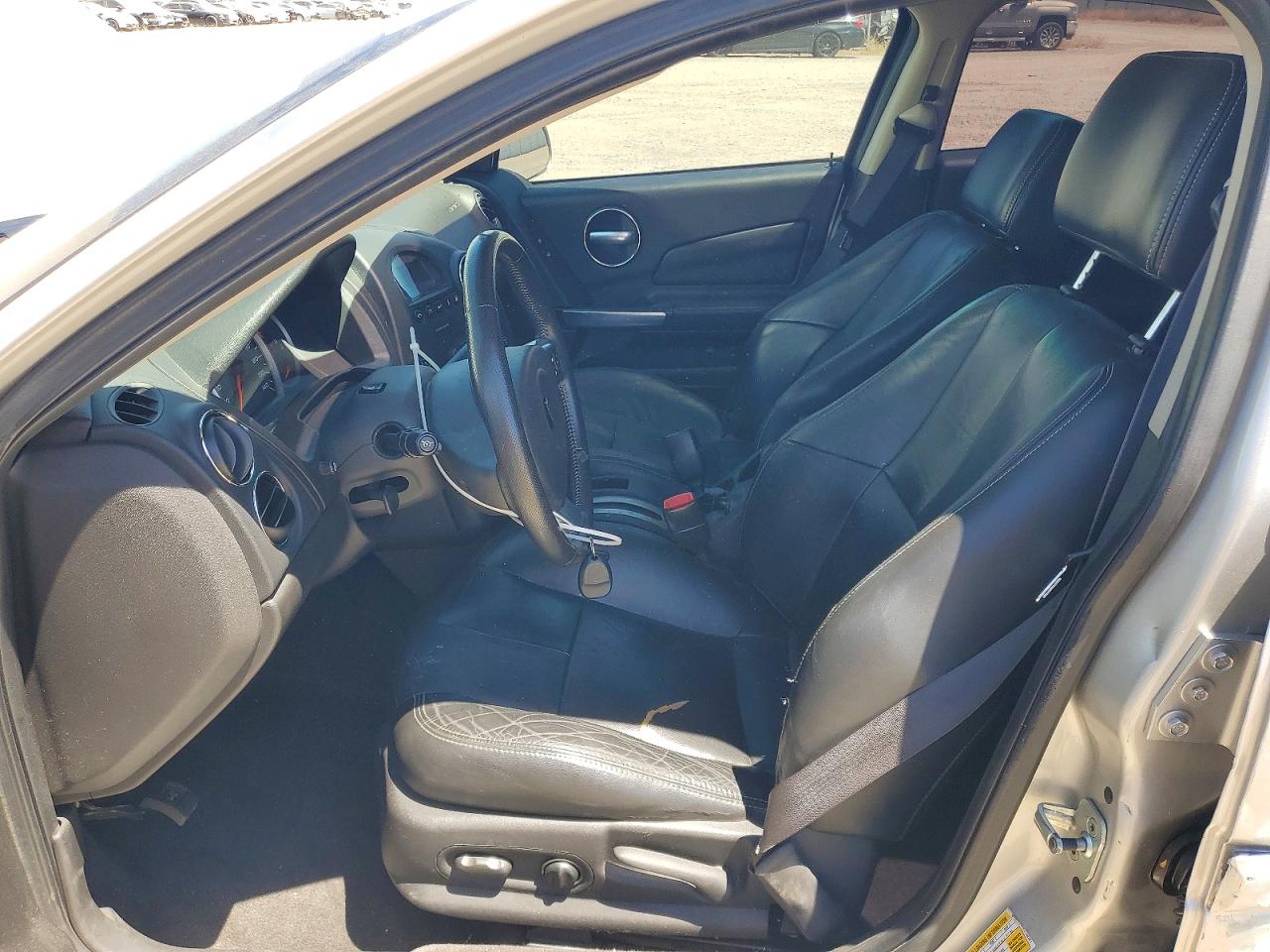 2007 Pontiac Grand Prix Silver vin: 2G2WP552171168181