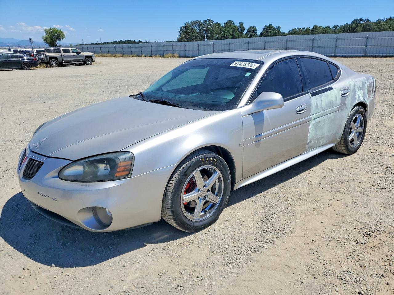 2007 Pontiac Grand Prix Silver vin: 2G2WP552171168181