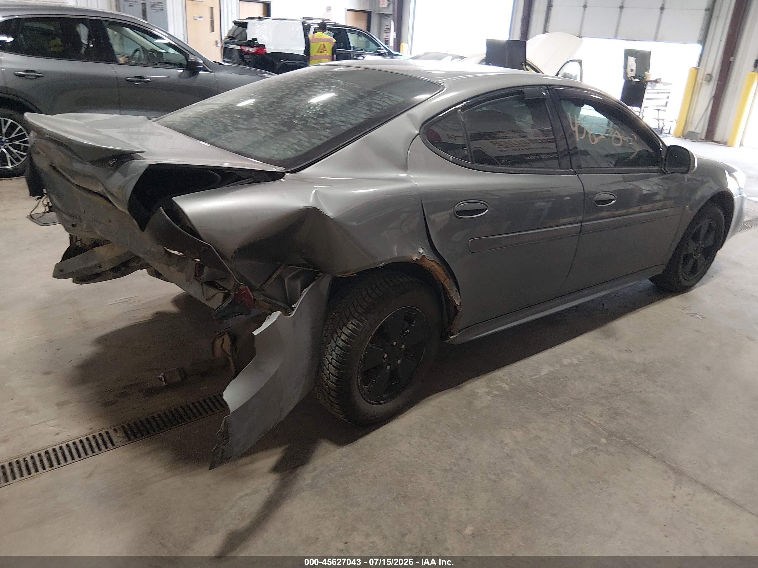 2007 Pontiac Grand Prix   Gray vin: 2G2WP552171196806