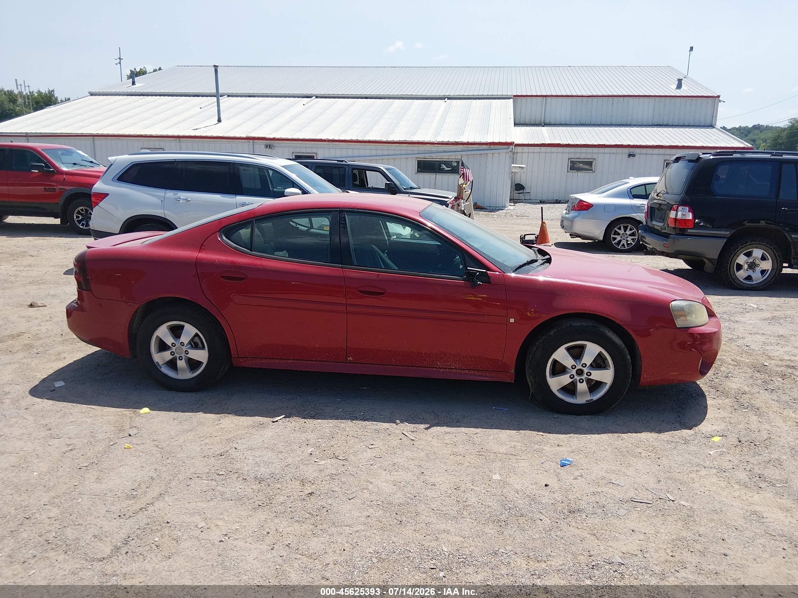 2007 Pontiac Grand Prix   Red vin: 2G2WP552171206203
