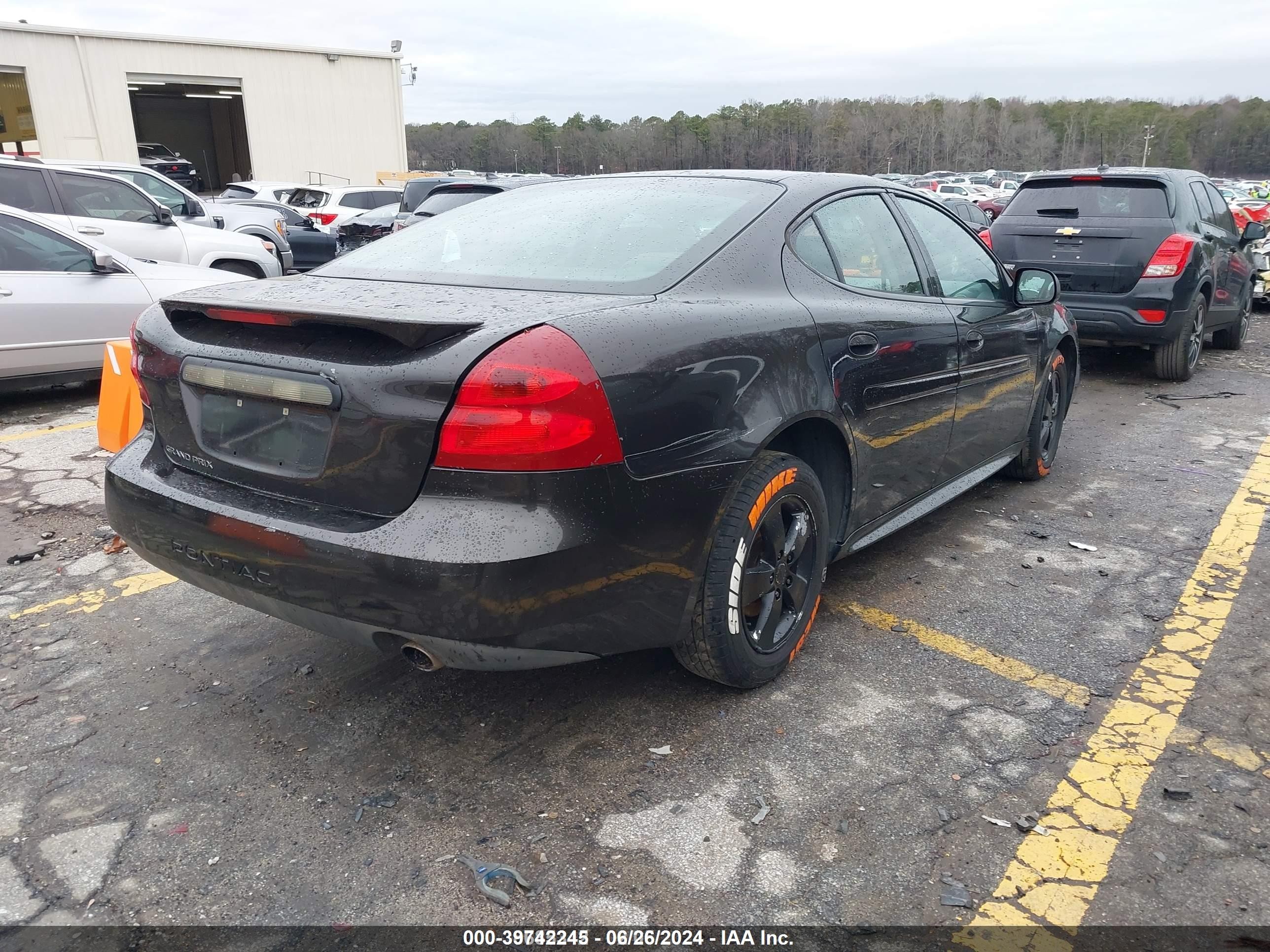 2008 Pontiac Grand Prix   Black vin: 2G2WP552181154217