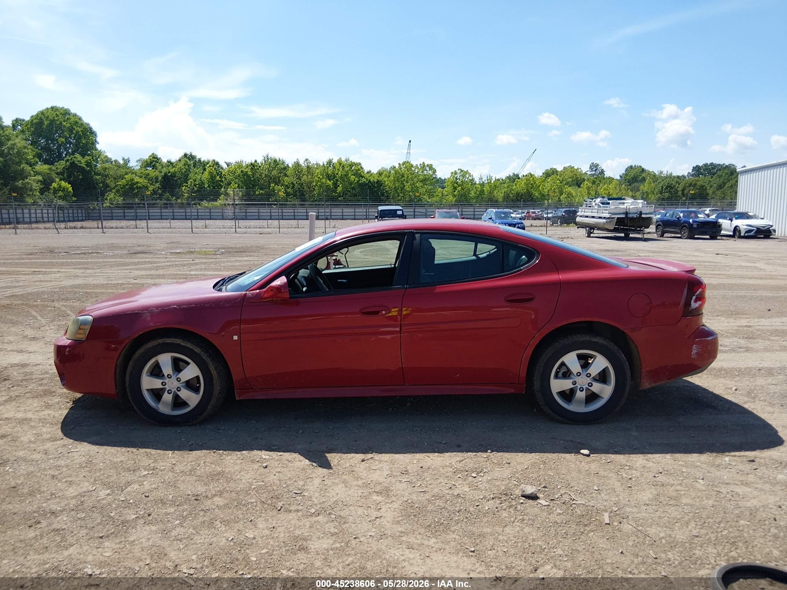 2008 Pontiac Grand Prix   Red vin: 2G2WP552181159630