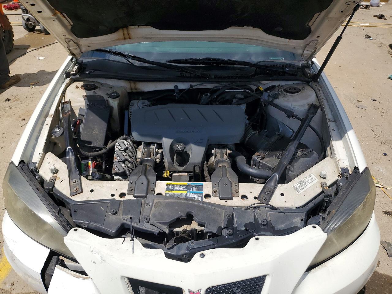 2008 Pontiac Grand Prix White vin: 2G2WP552181170904