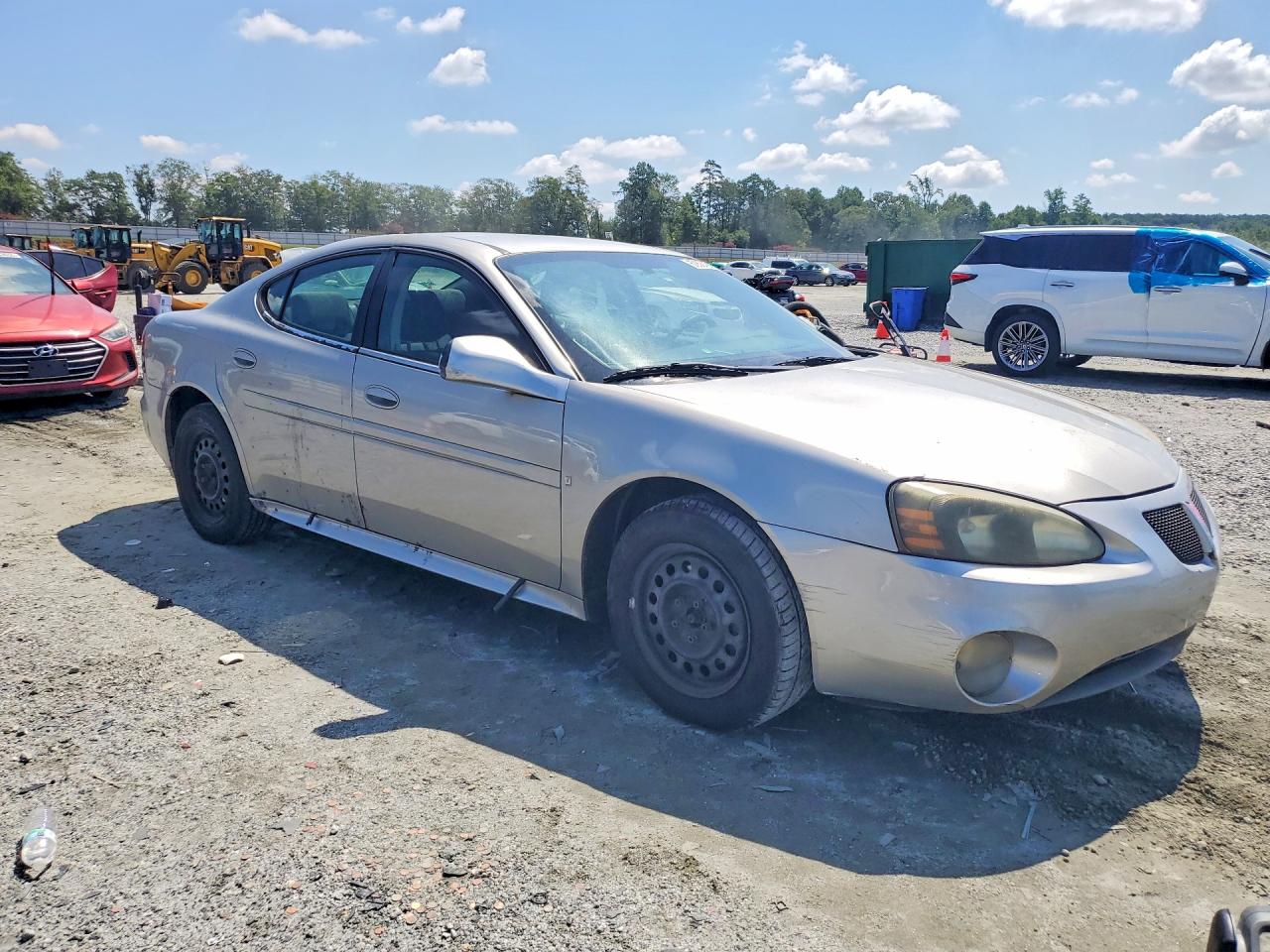 2006 Pontiac Grand Prix Silver vin: 2G2WP552261291261