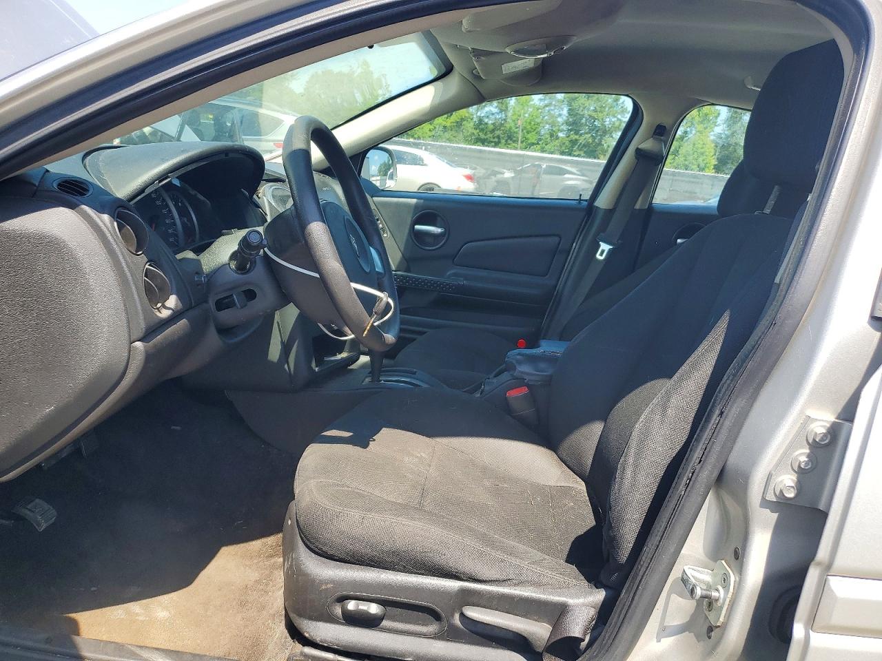 2006 Pontiac Grand Prix Silver vin: 2G2WP552261291261
