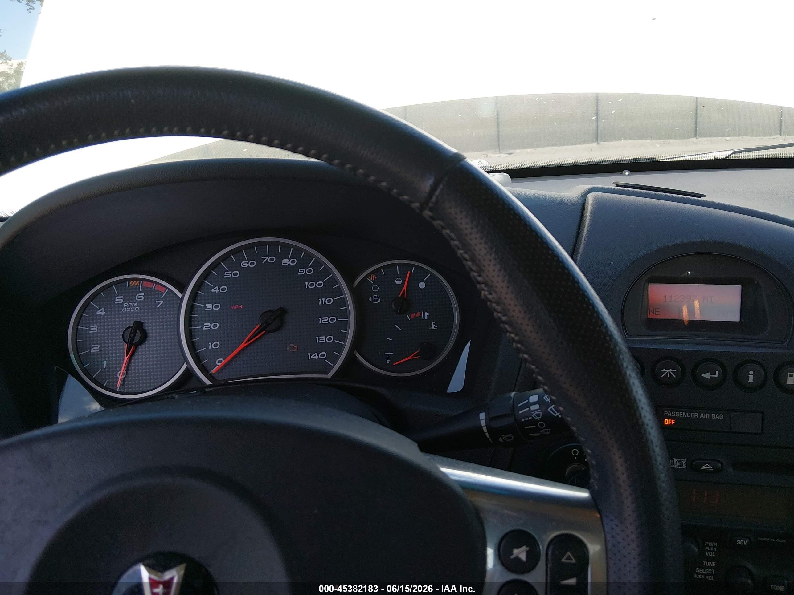 2007 Pontiac Grand Prix   White vin: 2G2WP552271192828