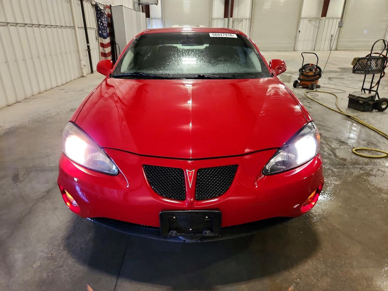 2008 Pontiac Grand Prix Red vin: 2G2WP552281101381