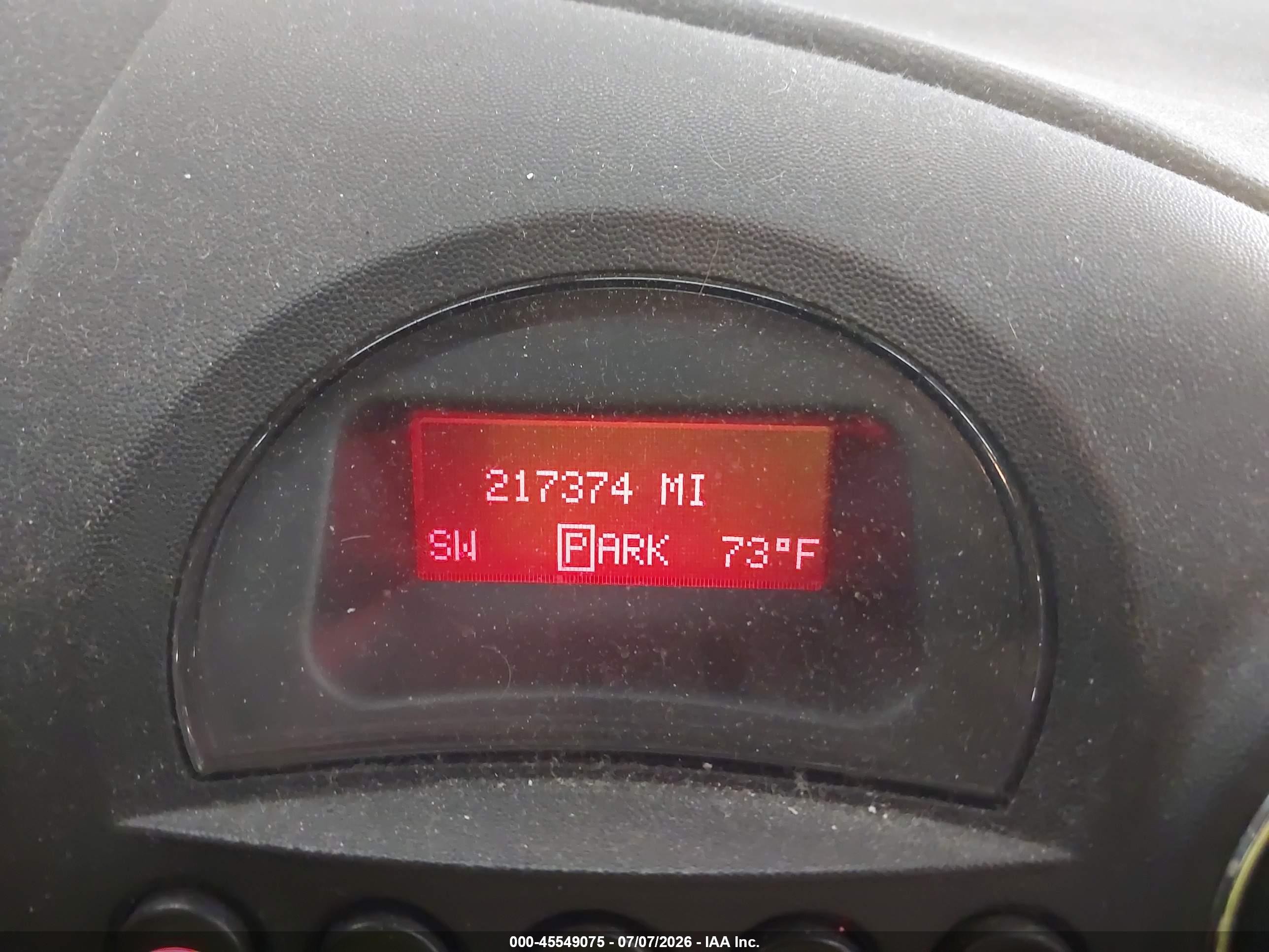 2008 Pontiac Grand Prix   Silver vin: 2G2WP552281104376