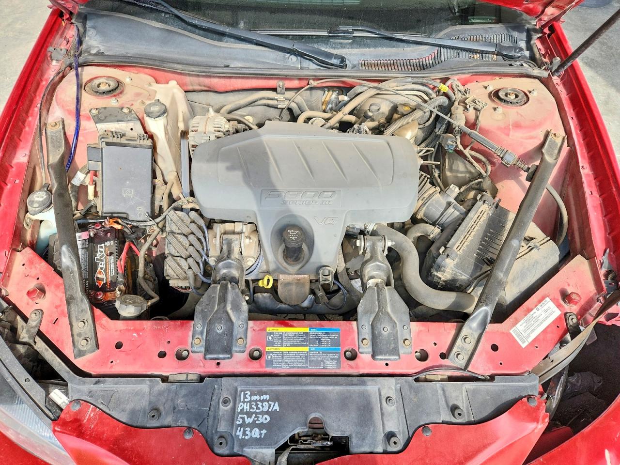 2008 Pontiac Grand Prix Red vin: 2G2WP552281126880