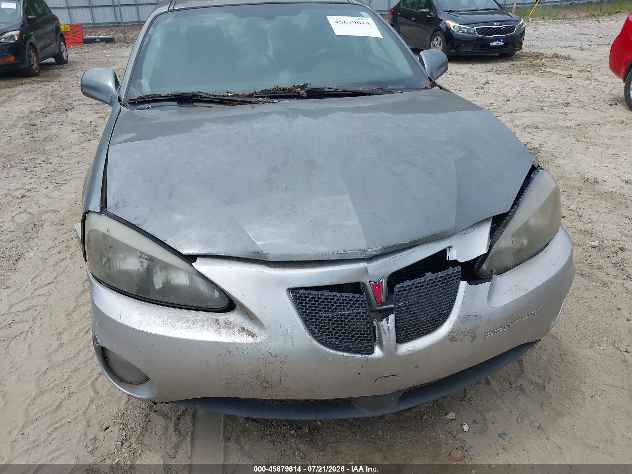 2008 Pontiac Grand Prix   Silver vin: 2G2WP552281166487